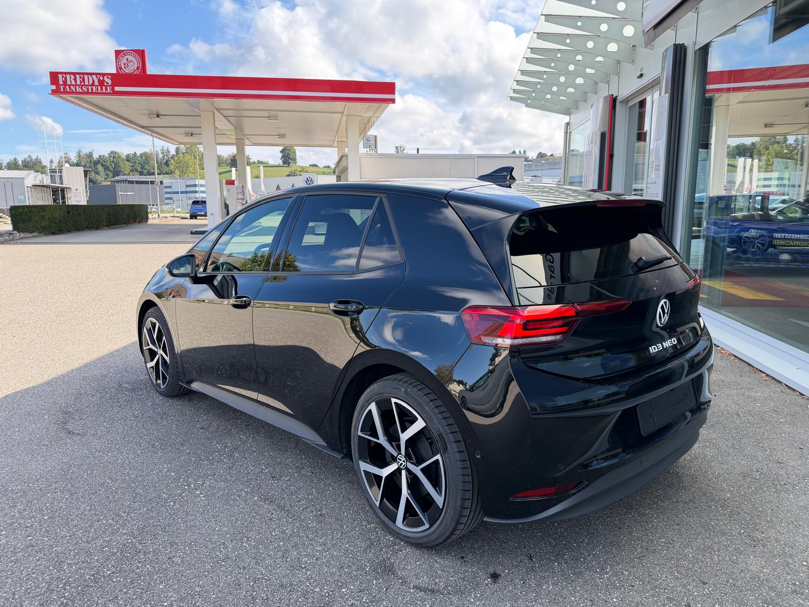 VW ID.3 Neo 50 kWh 170PS Life-showroom-element-2