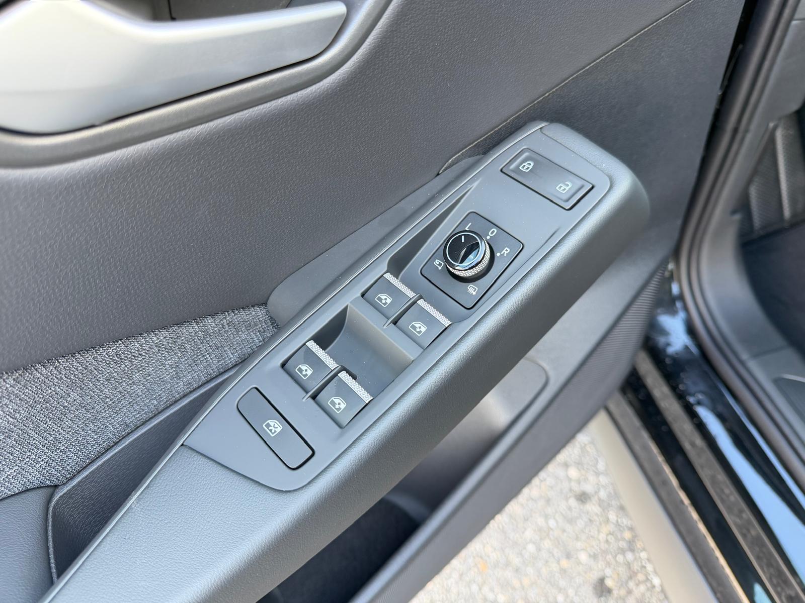 VW ID.3 Neo 50 kWh 170PS Life-image-12