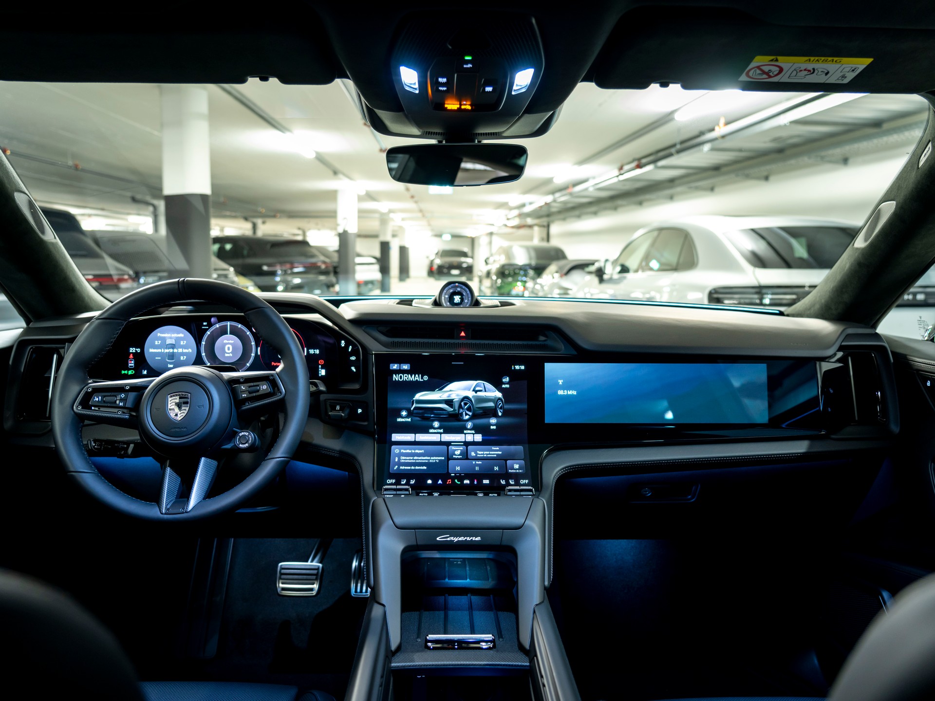 PORSCHE Cayenne Coupe Turbo Electric 113 kWh-image-9