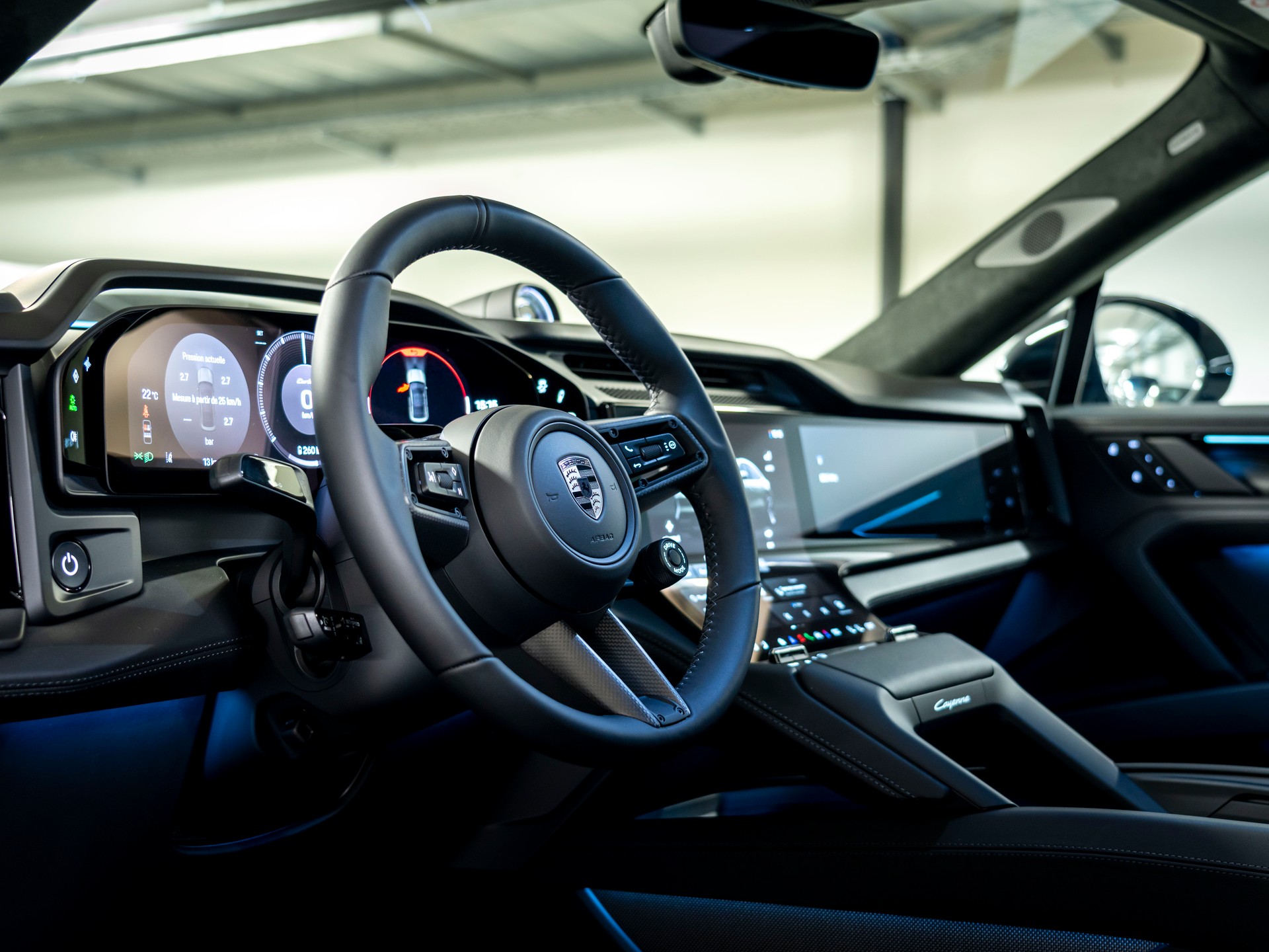 PORSCHE Cayenne Coupe Turbo Electric 113 kWh-image-11