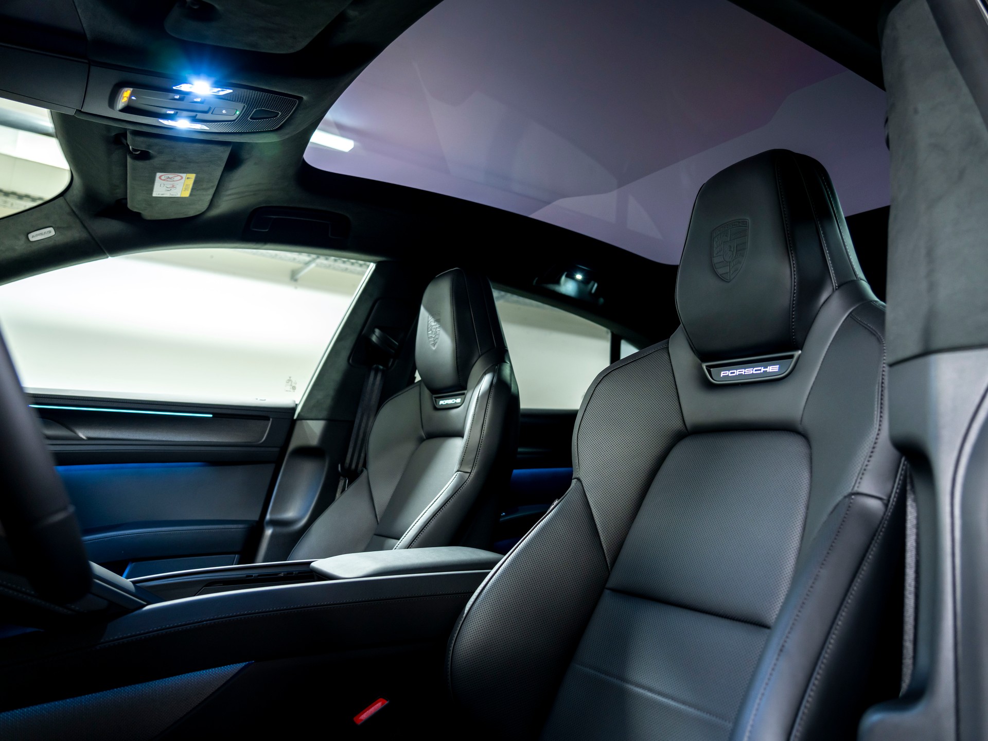 PORSCHE Cayenne Coupe Turbo Electric 113 kWh-image-22