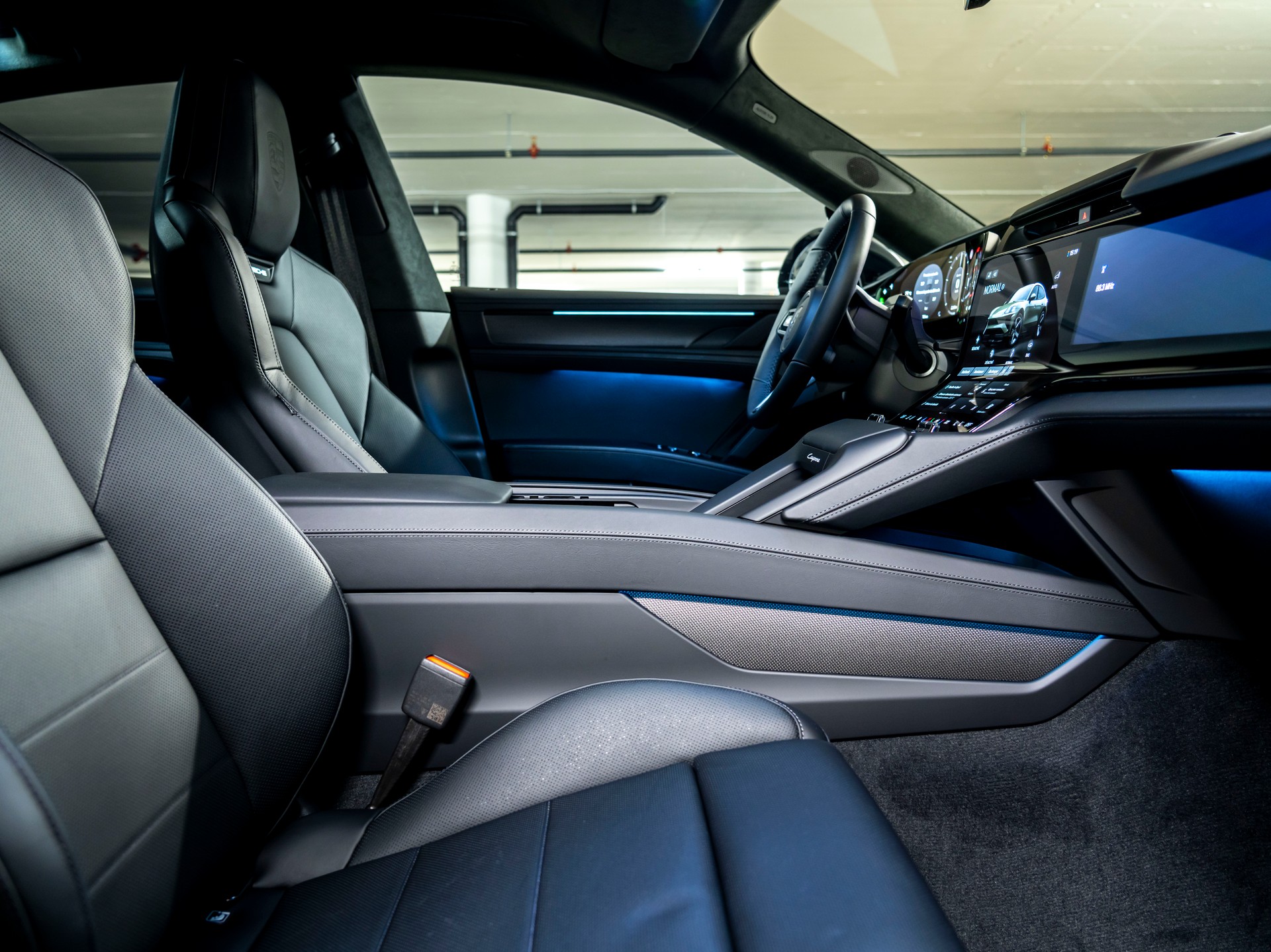 PORSCHE Cayenne Coupe Turbo Electric 113 kWh-image-20