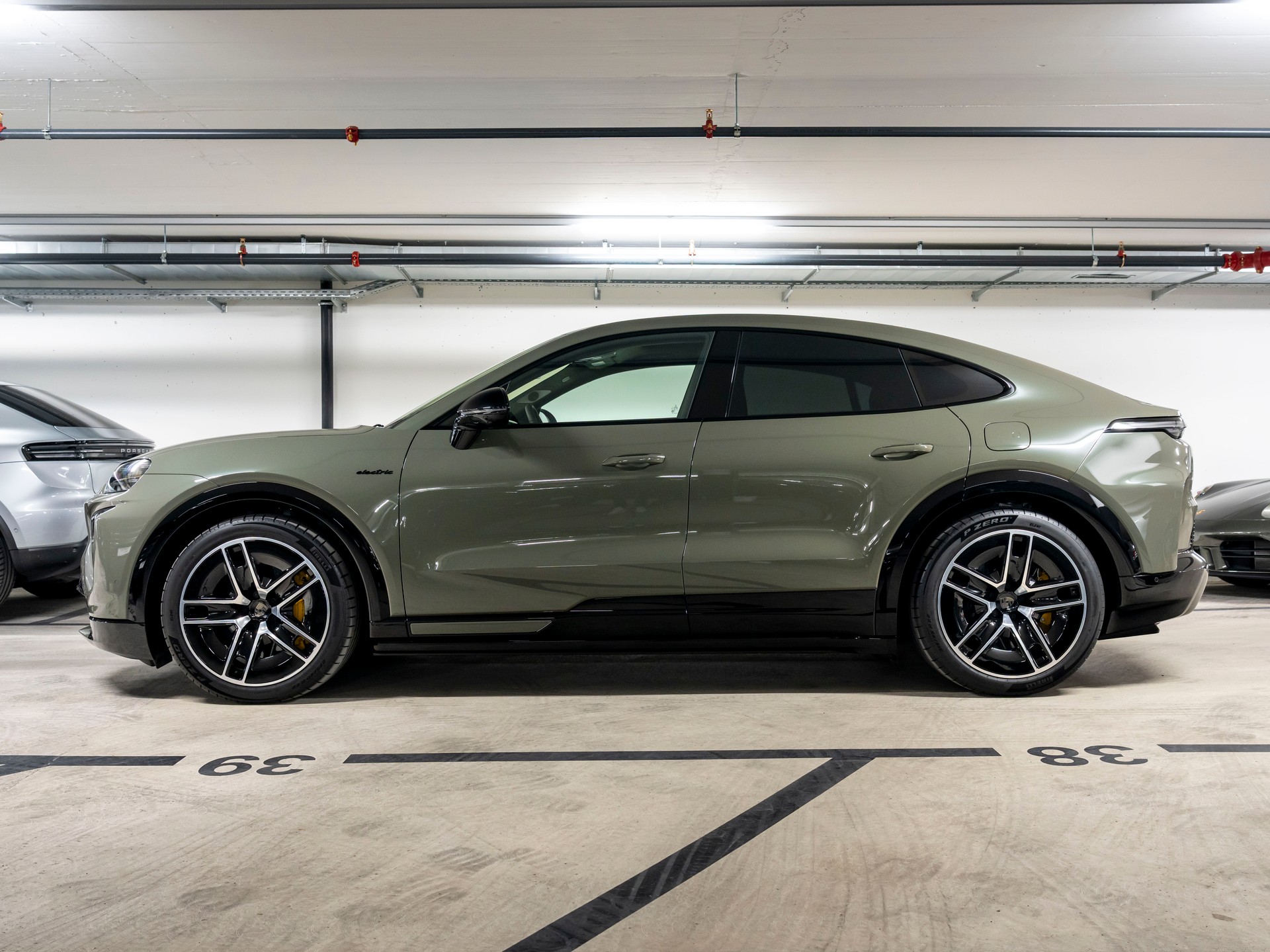 PORSCHE Cayenne Coupe Turbo Electric 113 kWh-image-1