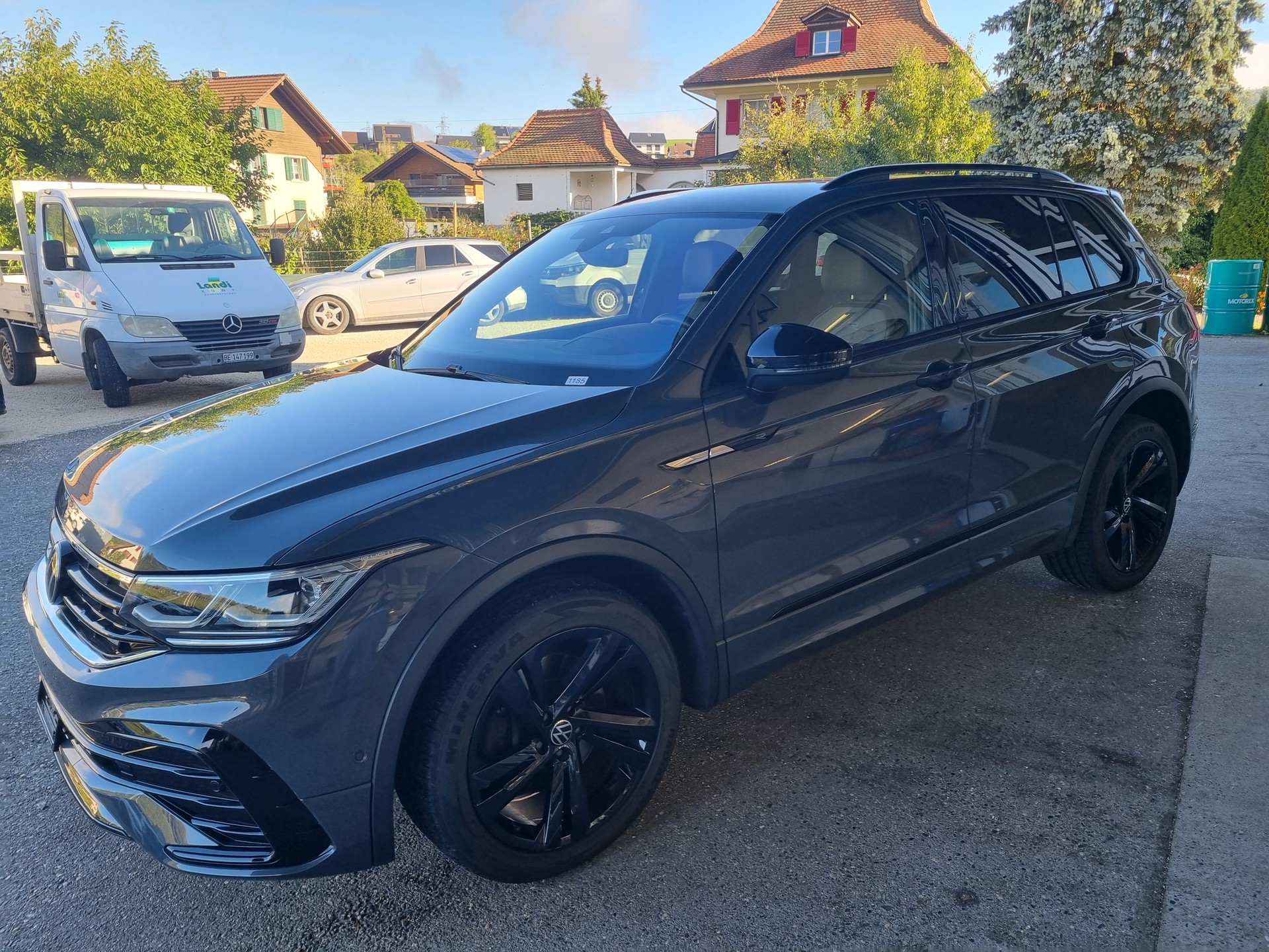 VW Tiguan 2.0TSI R-Line 4Motion DSG-image-6