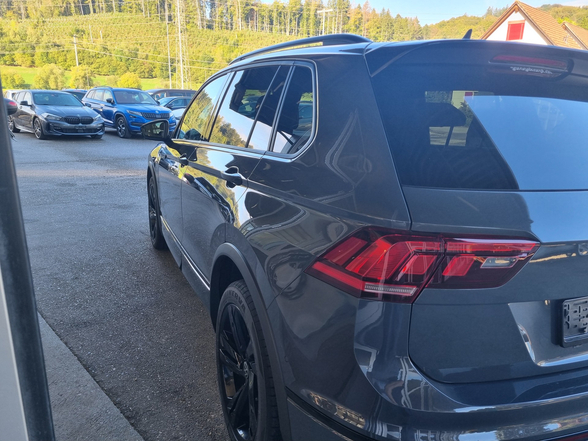 VW Tiguan 2.0TSI R-Line 4Motion DSG-image-5