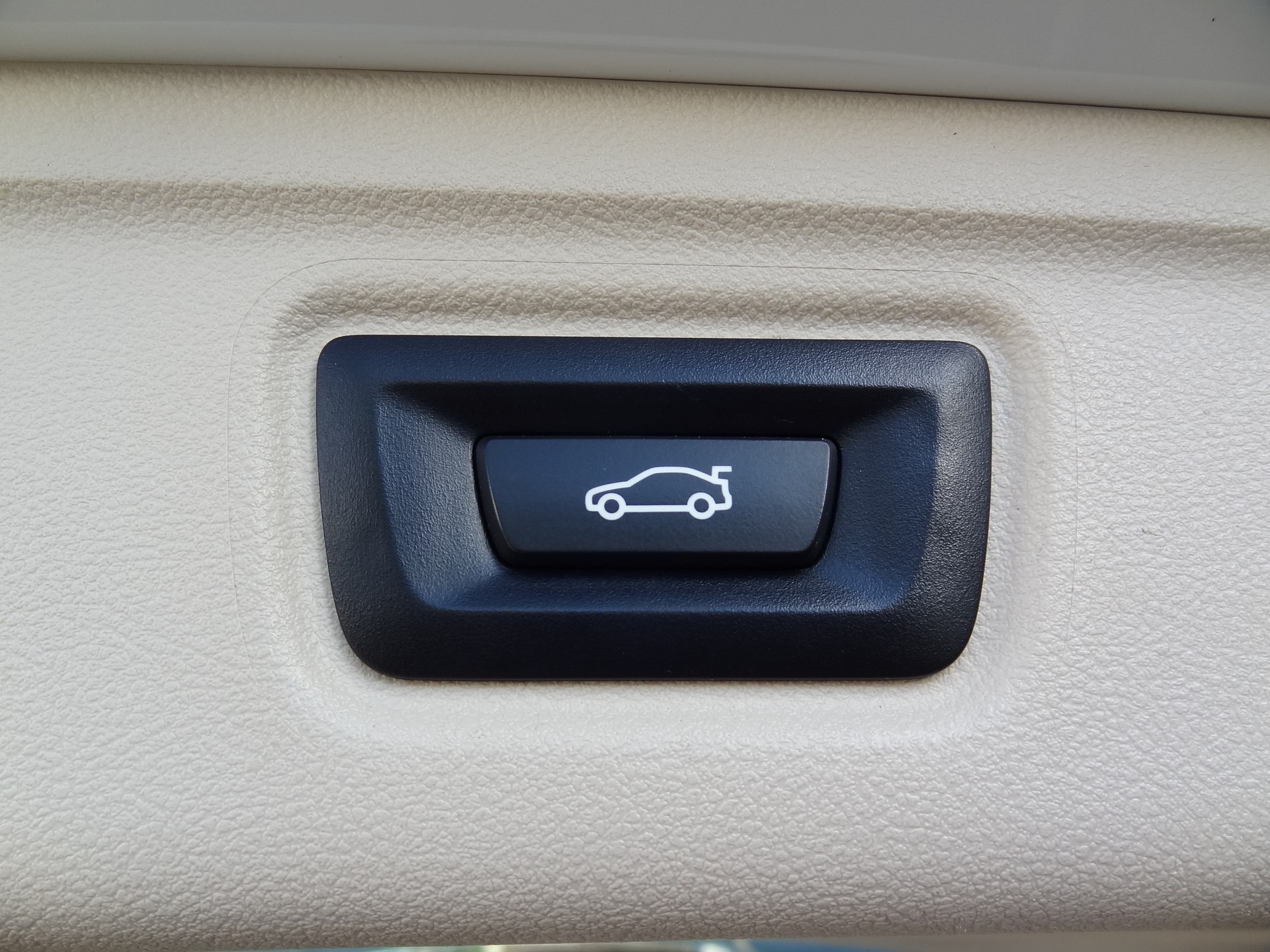 BMW 330i Touring xDrive Steptronic-image-9