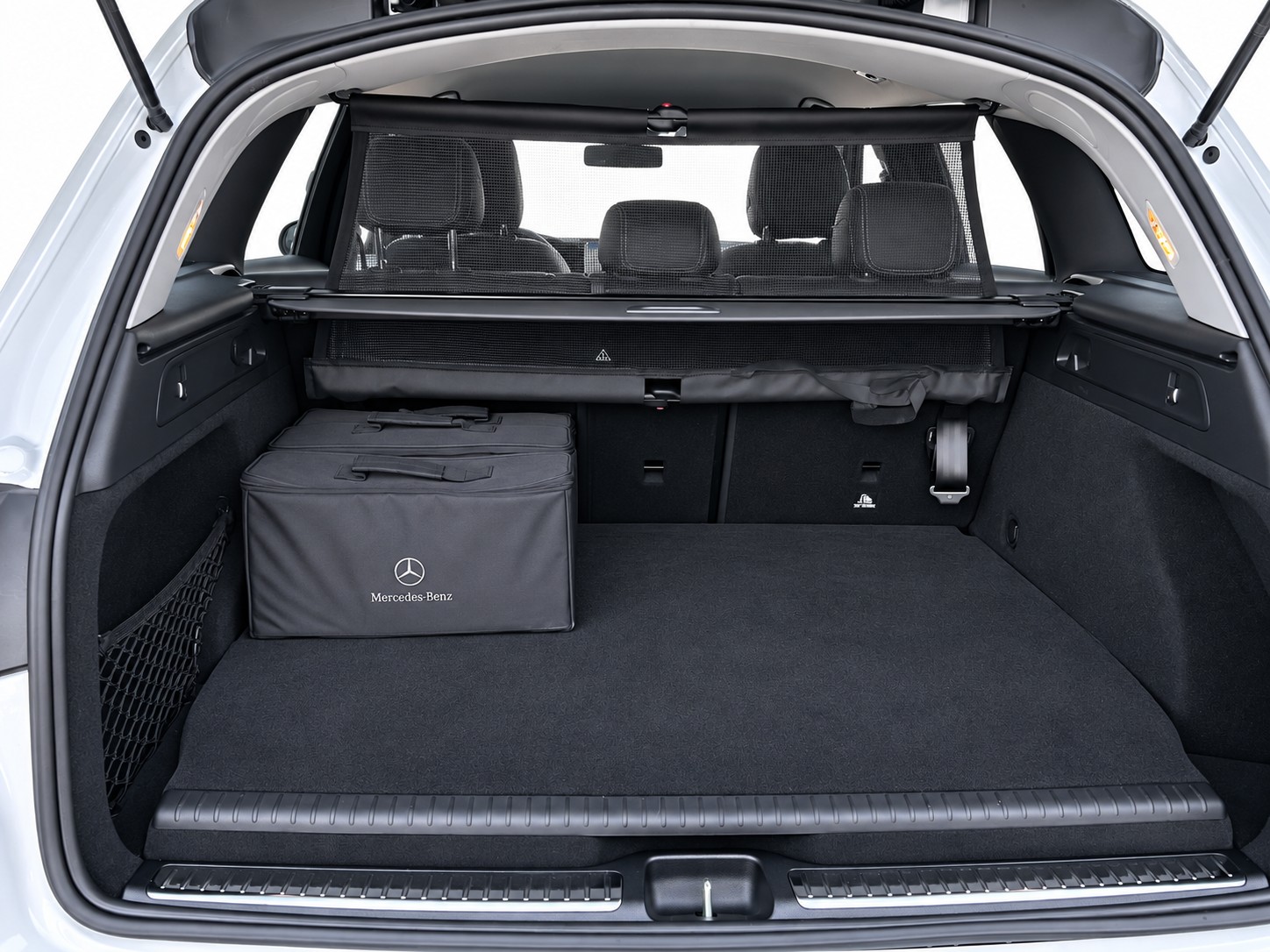 MERCEDES-BENZ GLC 300 e 4m * CH Fahrzeug *-image-13