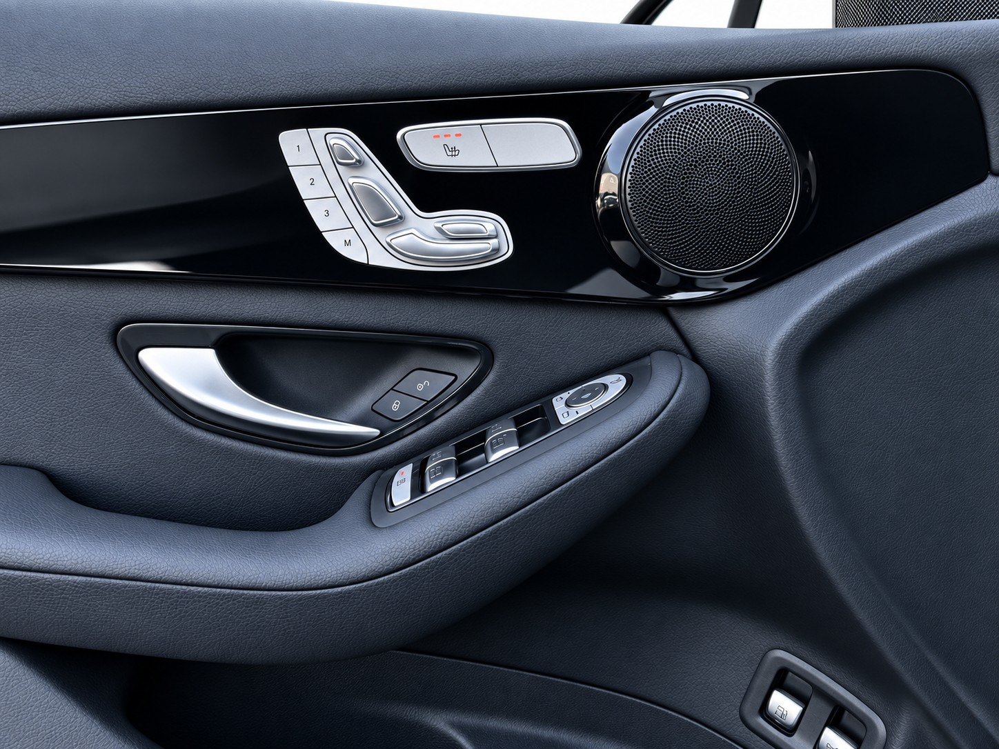 MERCEDES-BENZ GLC 300 e 4m * CH Fahrzeug *-image-9