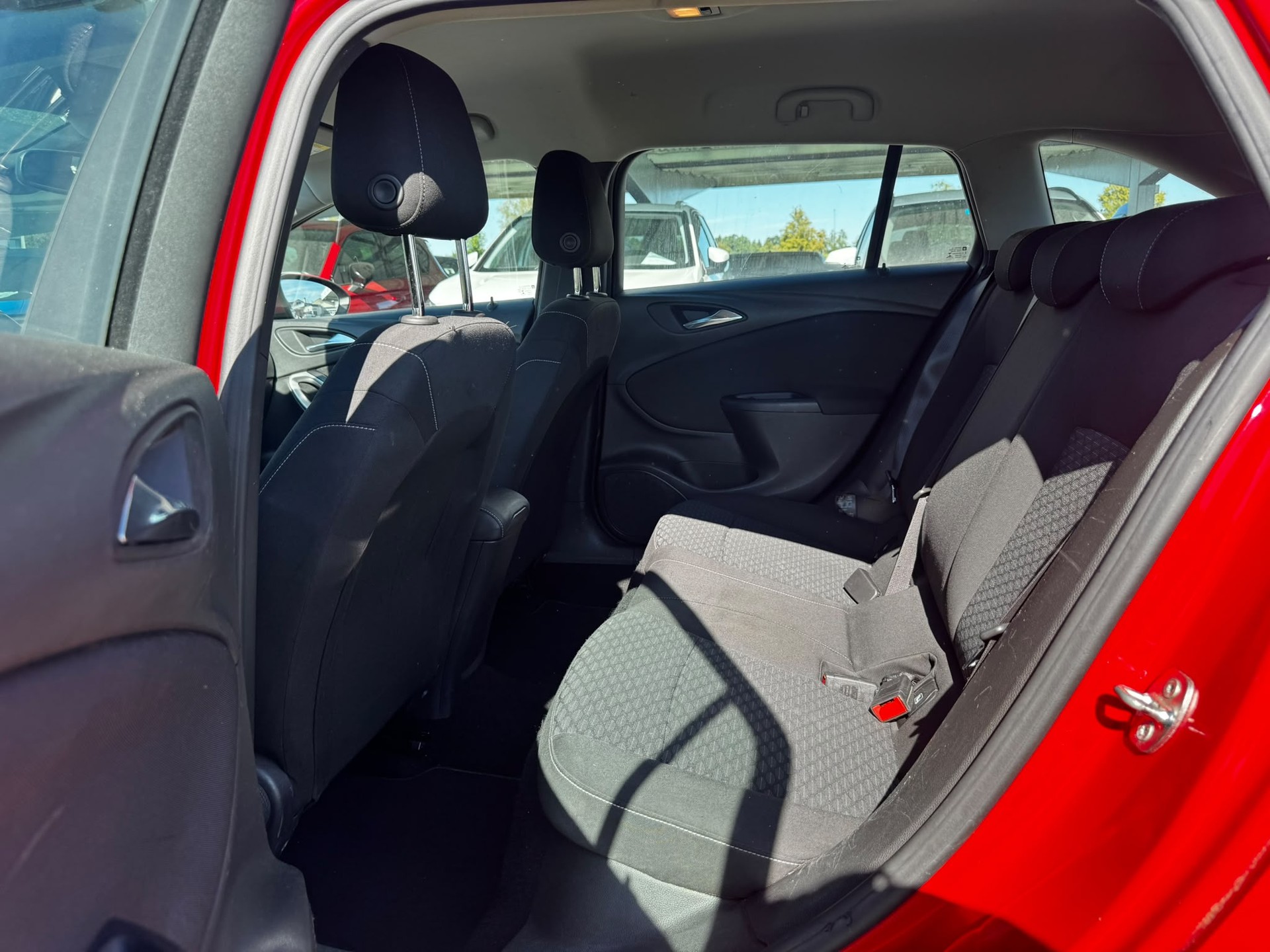 OPEL Astra Sports Tourer 1.0i Turbo Enjoy-image-9