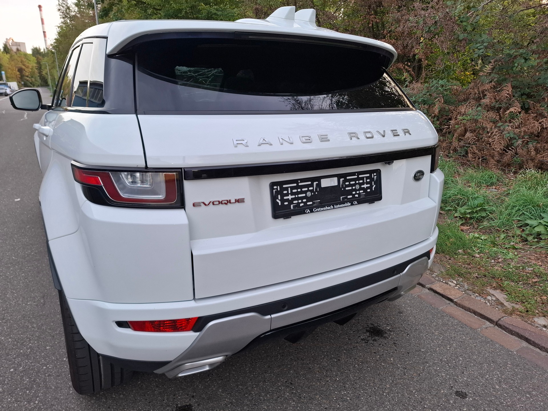 LAND ROVER Range Rover Evoque 2.0 Si4 HSE Dynamic AT9-image-12