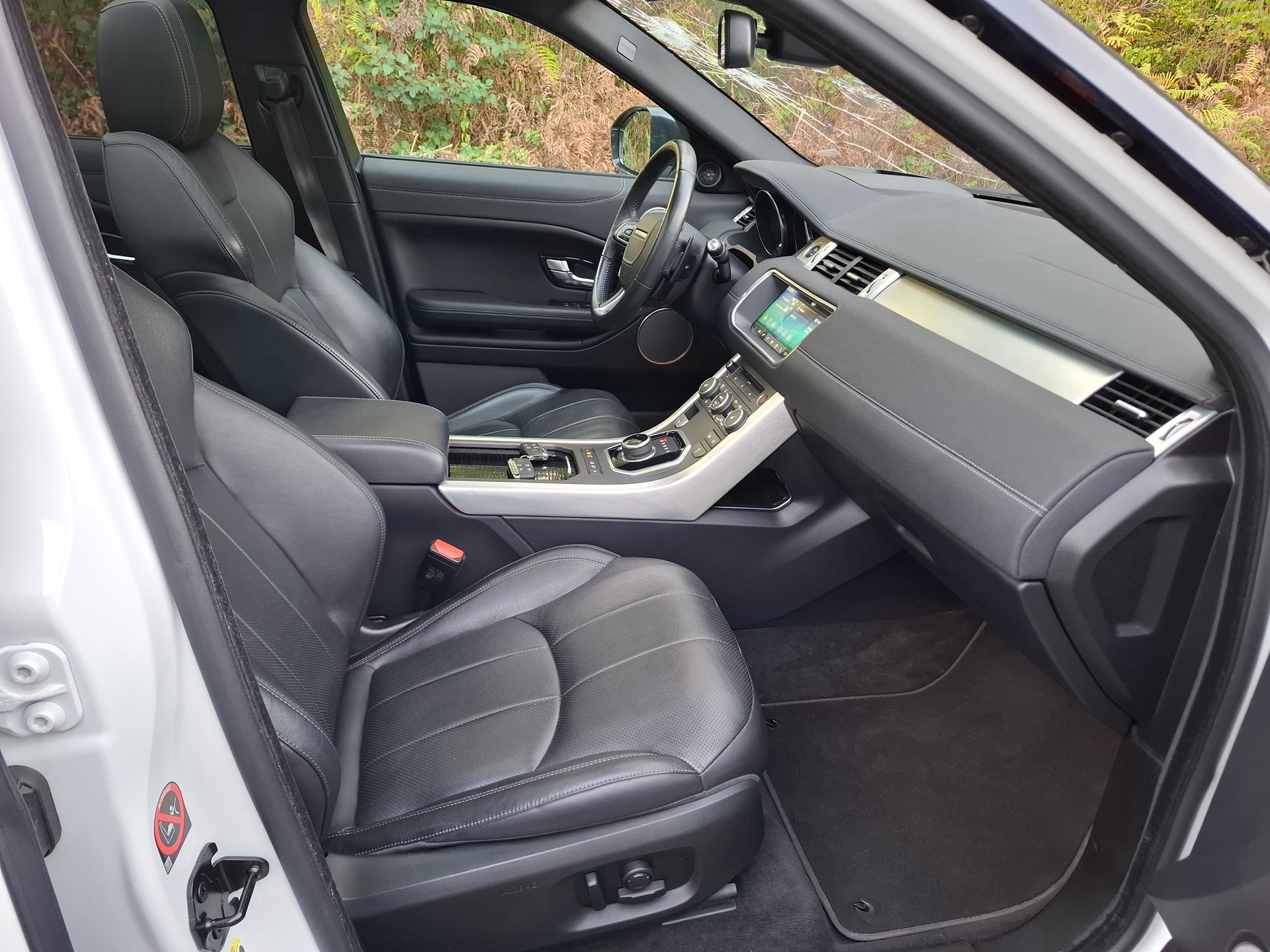 LAND ROVER Range Rover Evoque 2.0 Si4 HSE Dynamic AT9-image-6