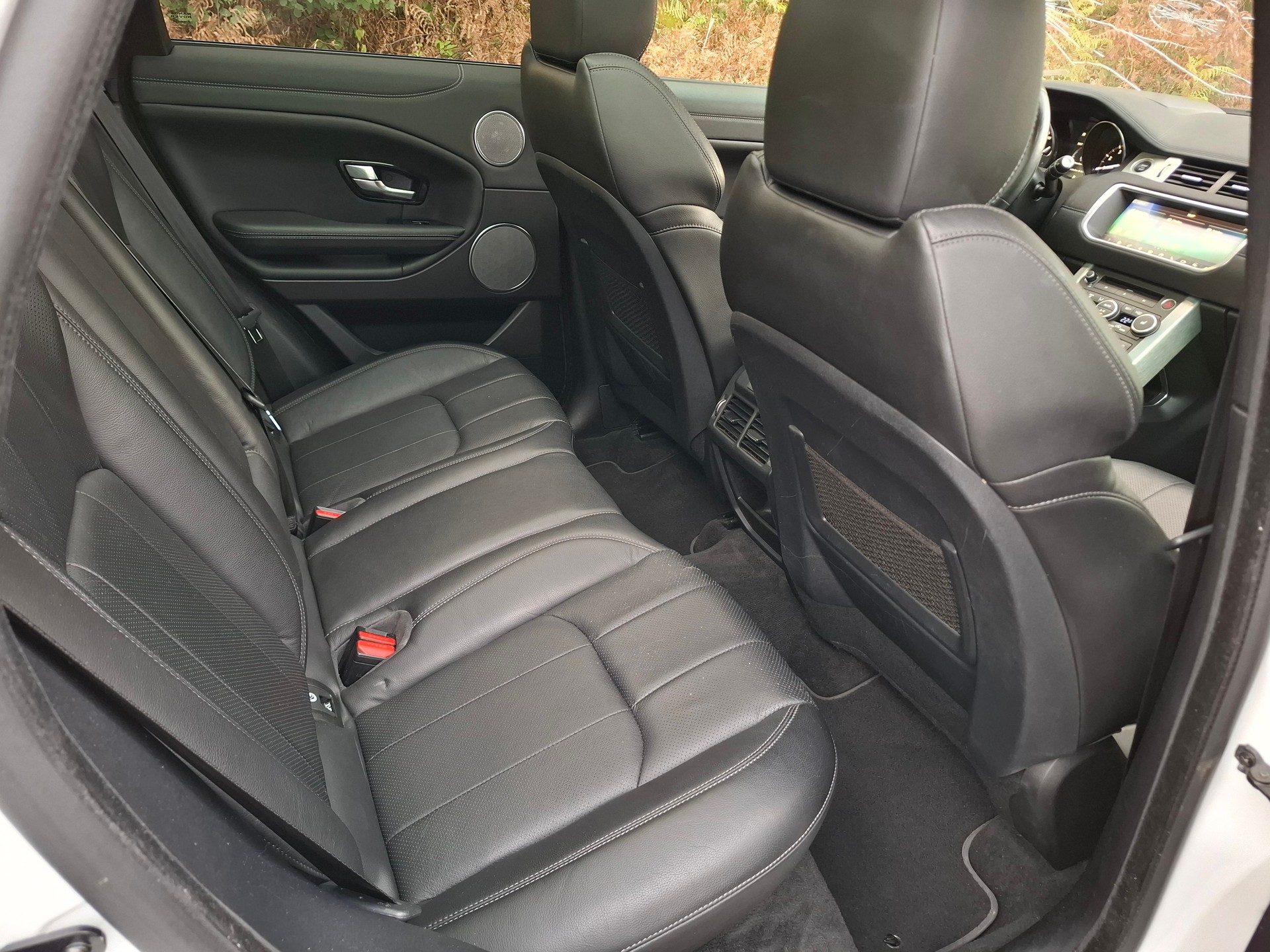 LAND ROVER Range Rover Evoque 2.0 Si4 HSE Dynamic AT9-image-9