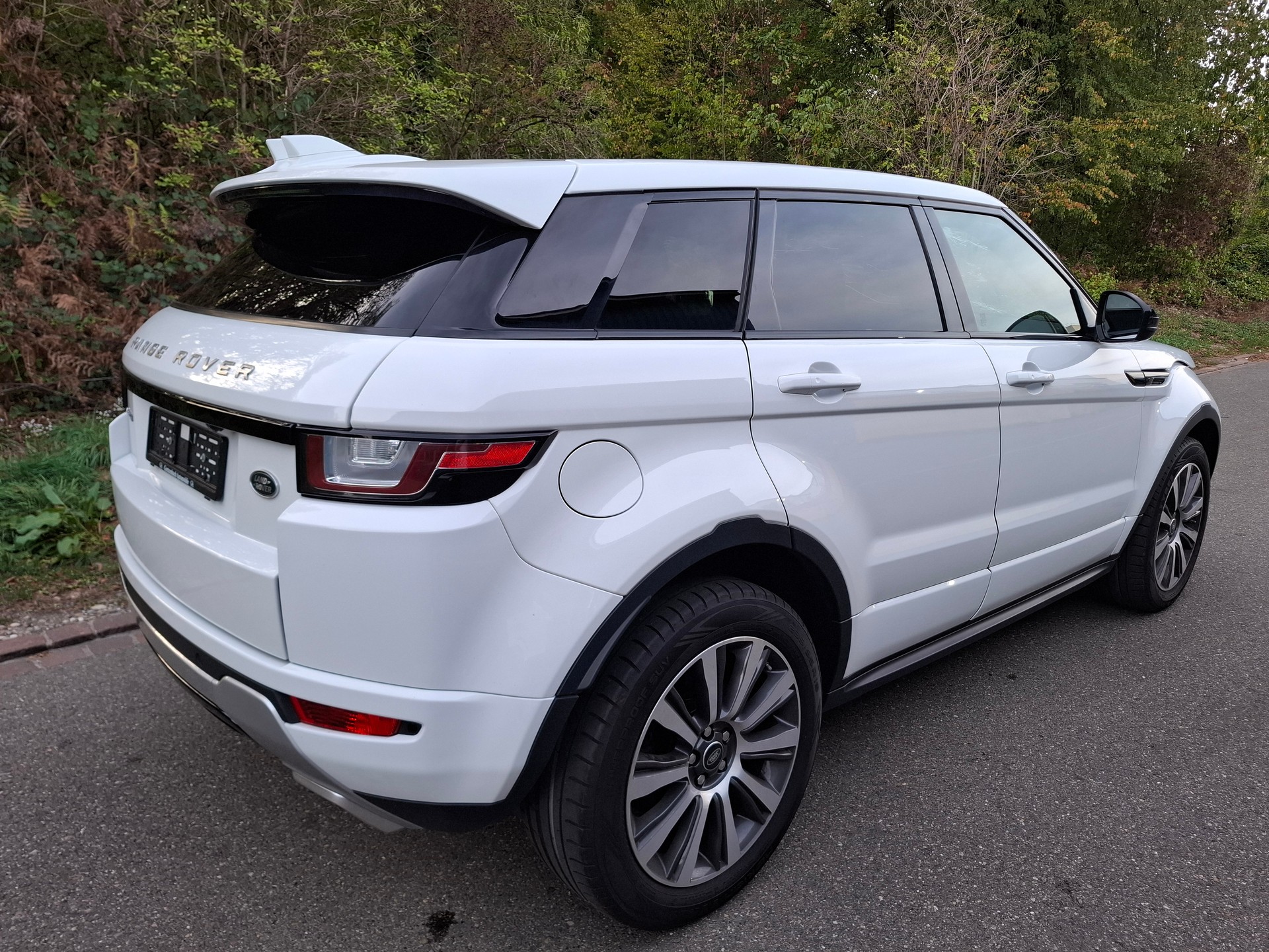LAND ROVER Range Rover Evoque 2.0 Si4 HSE Dynamic AT9-image-7