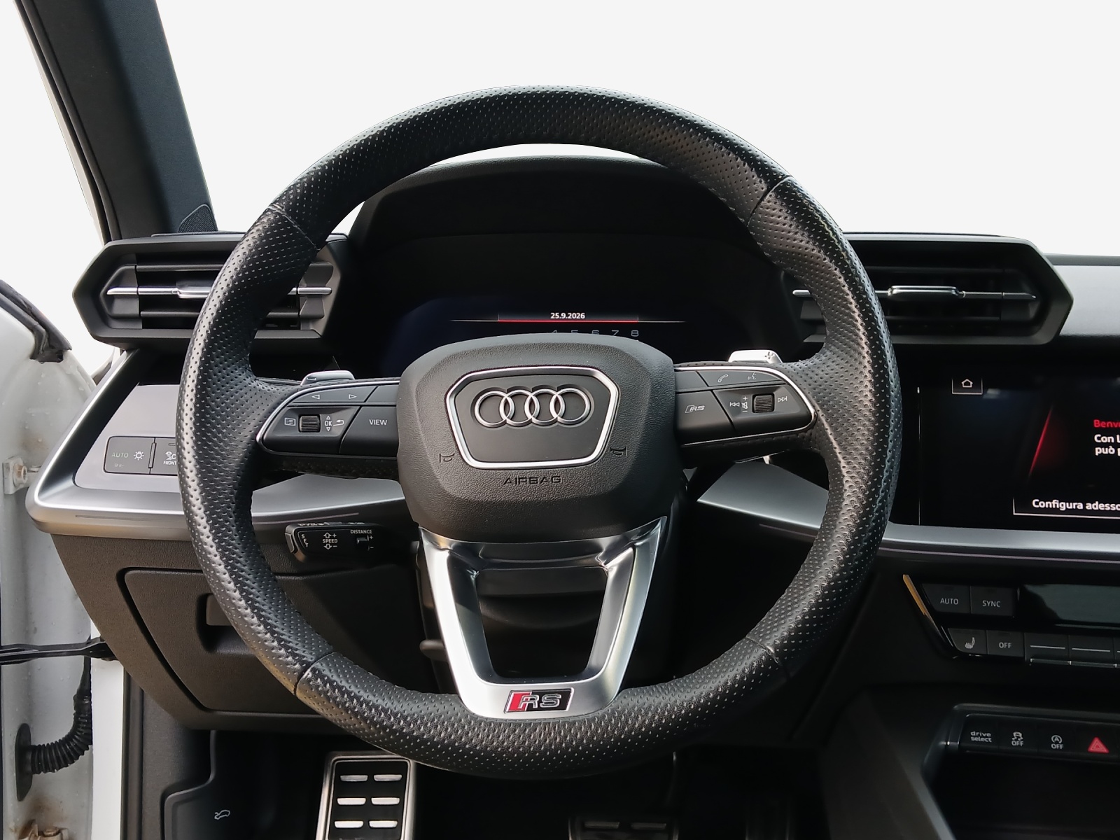 AUDI RS3 Sportback 2.5 TSI quattro S-tronic-image-9