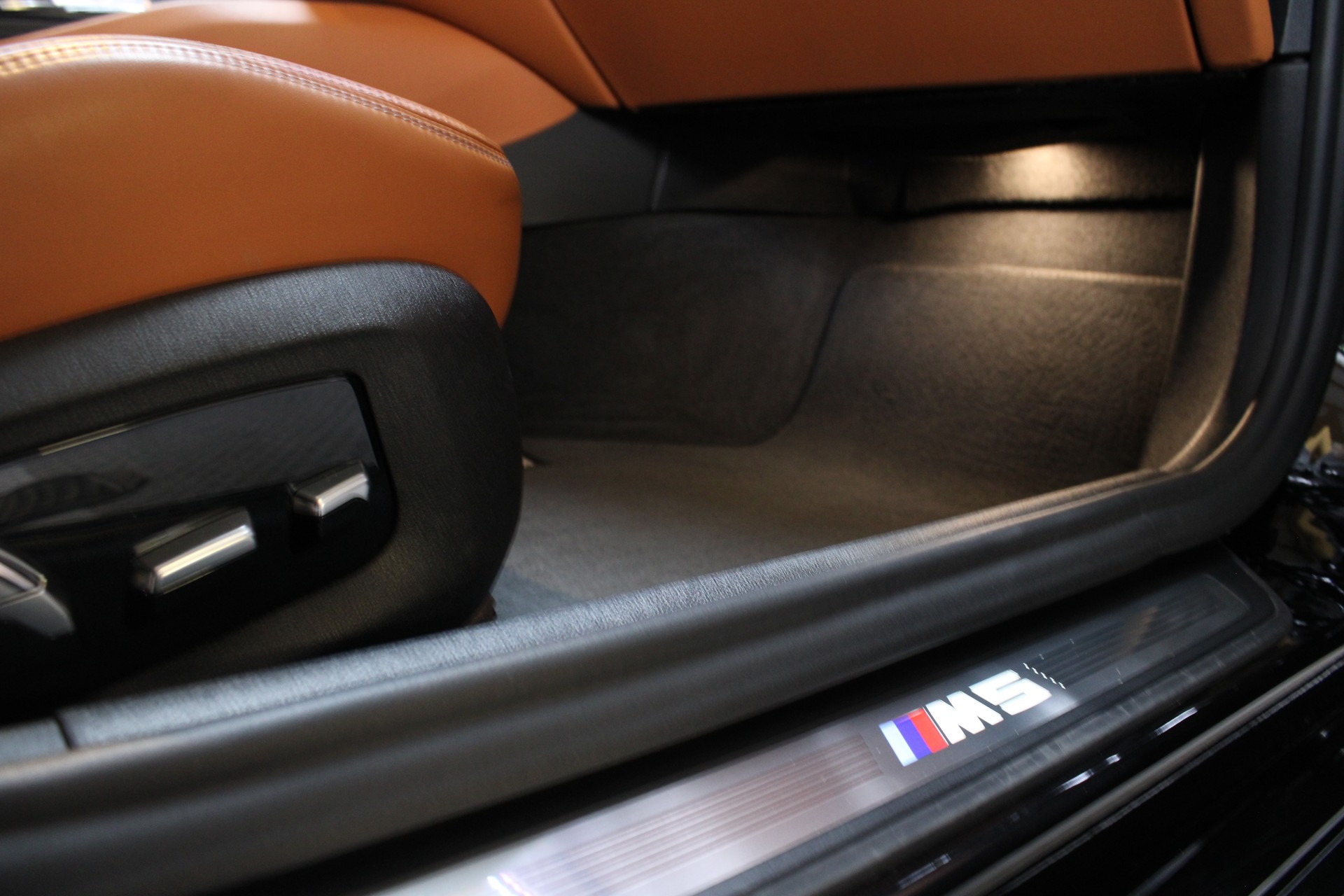 BMW M5 xDrive Competition Drivelogic-image-10