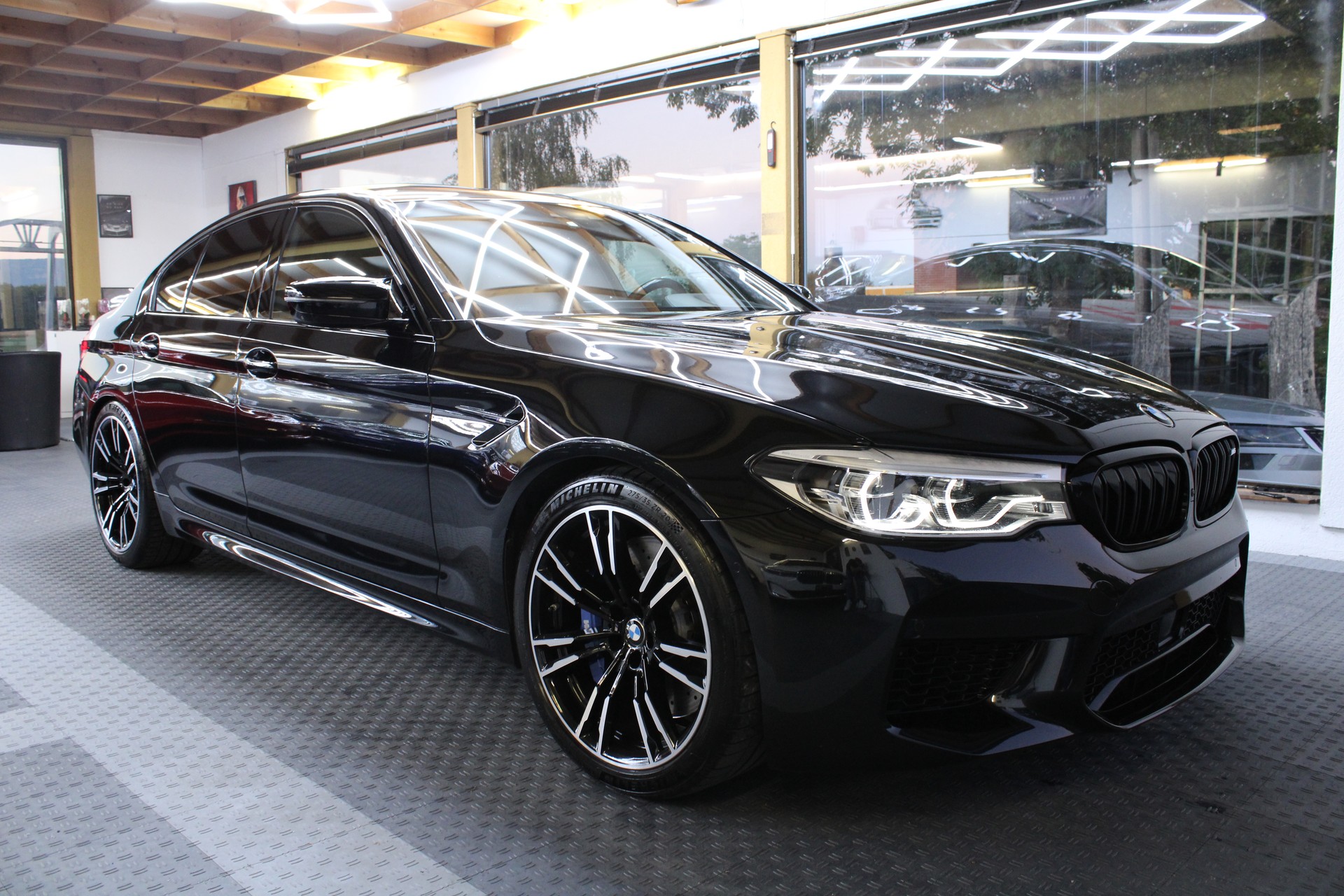 BMW M5 xDrive Competition Drivelogic-image-1