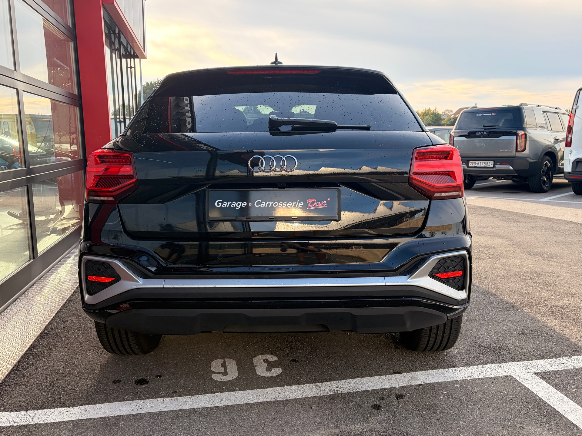 AUDI Q2 35 TFSI S line S-tronic-image-4