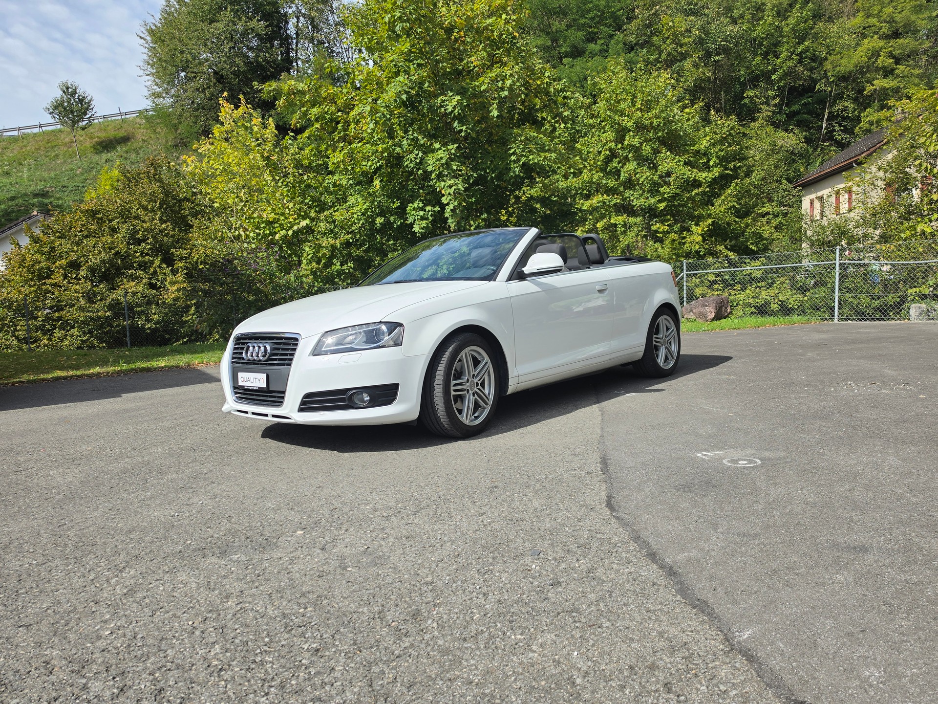 AUDI A3 Cabriolet 1.8 TFSI Ambition-image-7