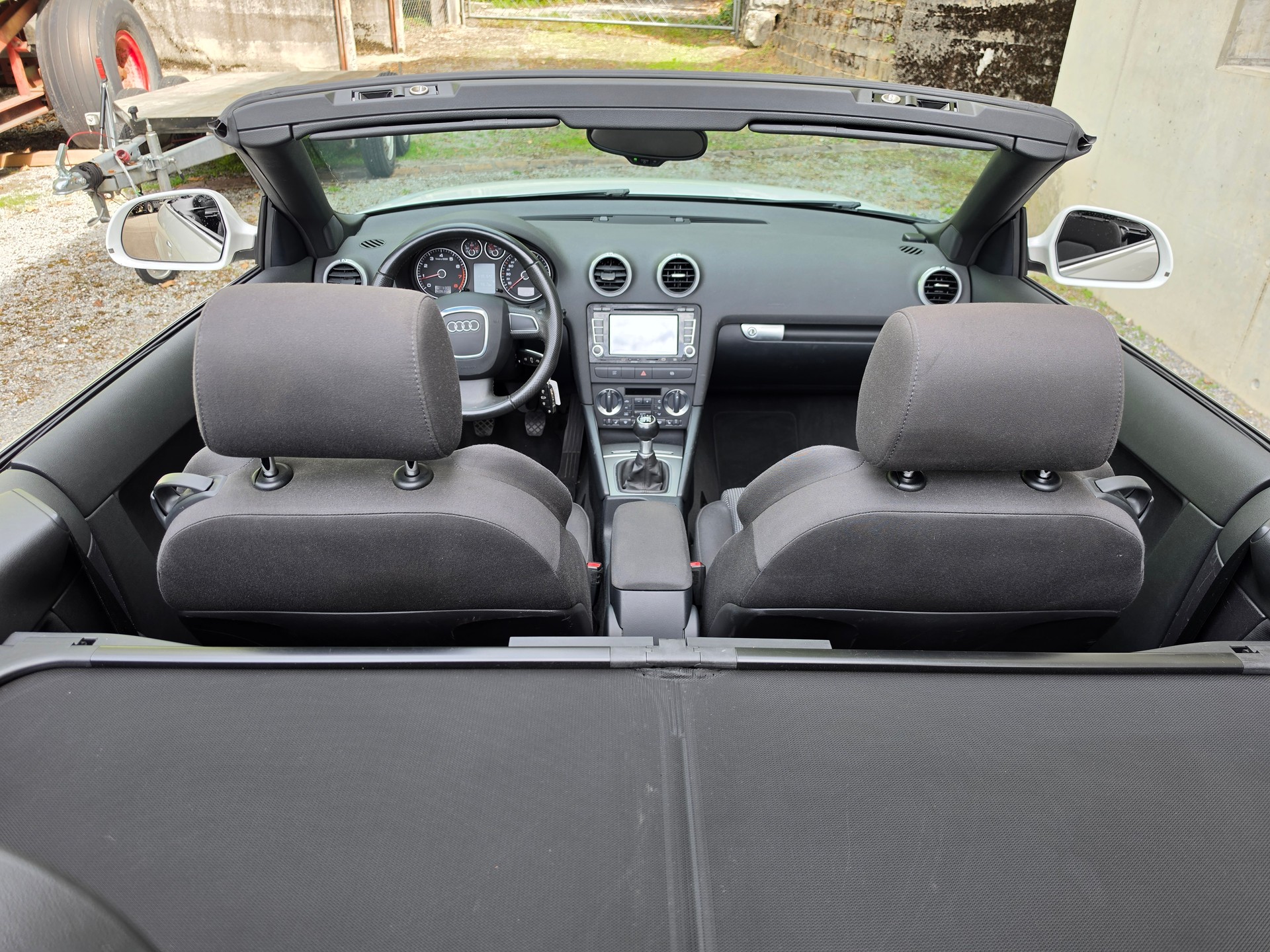 AUDI A3 Cabriolet 1.8 TFSI Ambition-image-29