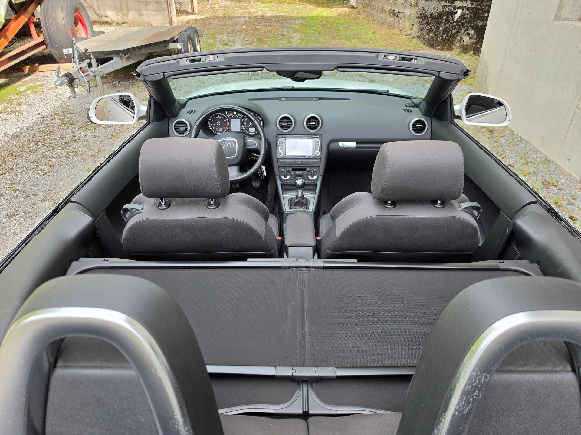 AUDI A3 Cabriolet 1.8 TFSI Ambition-image-28