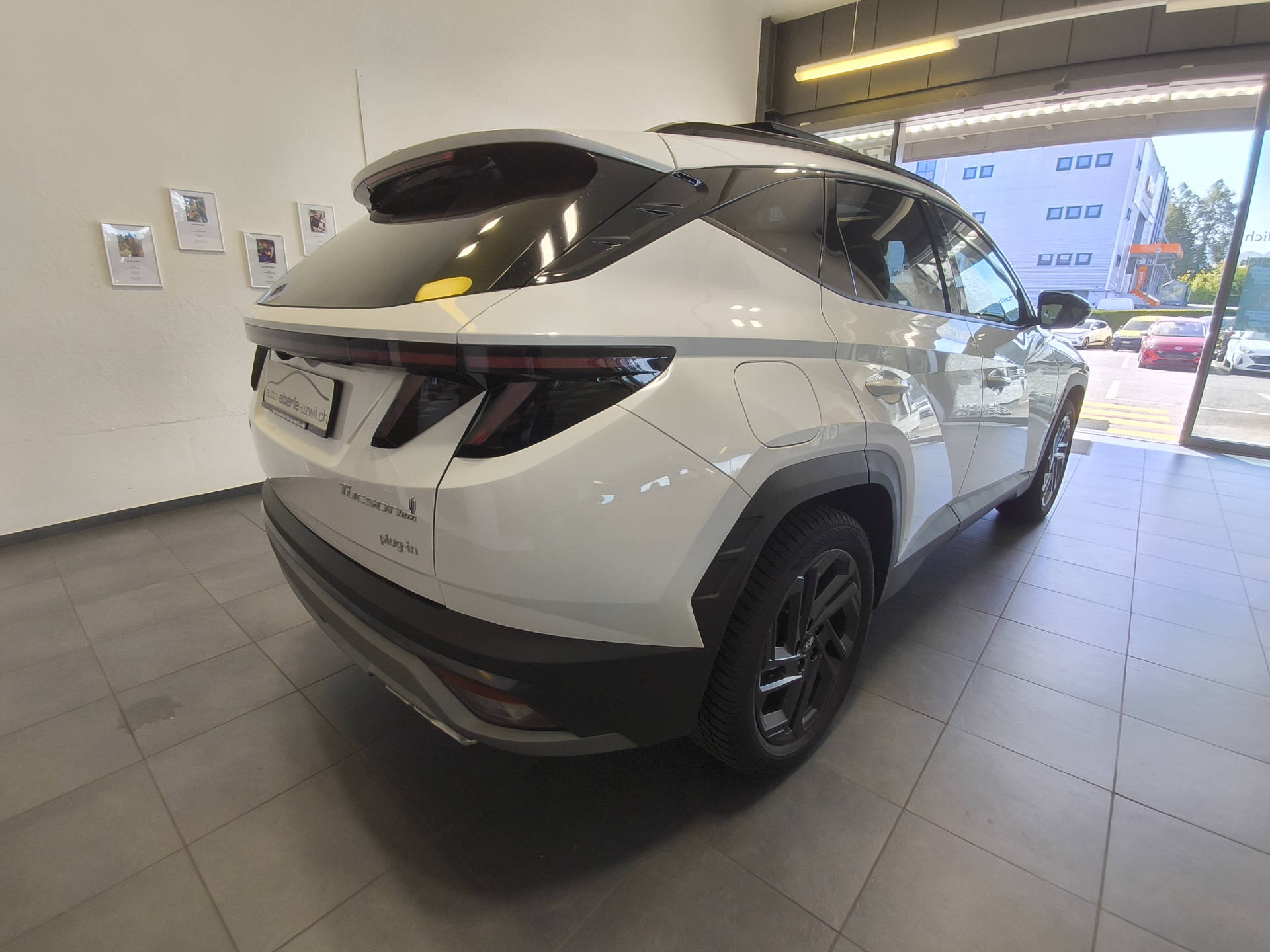 HYUNDAI Tucson 1.6 T-GDi PHEV 20th Anniversary 4WD-image-22