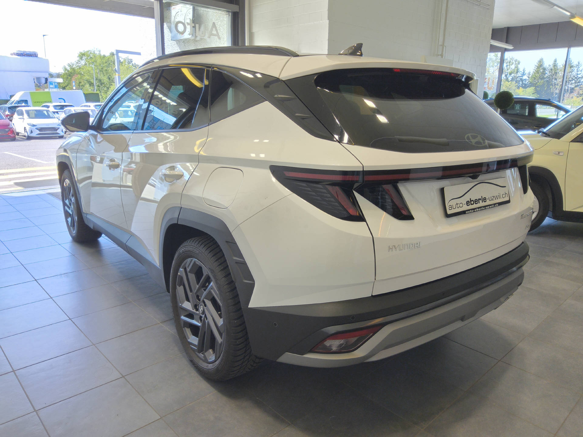 HYUNDAI Tucson 1.6 T-GDi PHEV 20th Anniversary 4WD-showroom-element-3