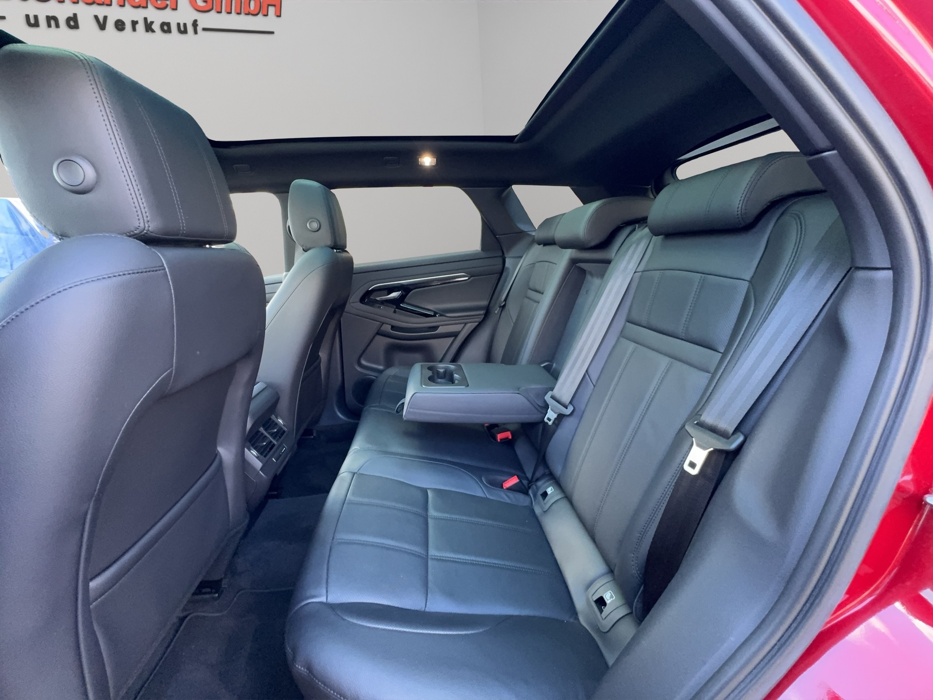 LAND ROVER Range Rover Evoque R-Dynamic P 200 SE AT9-image-10