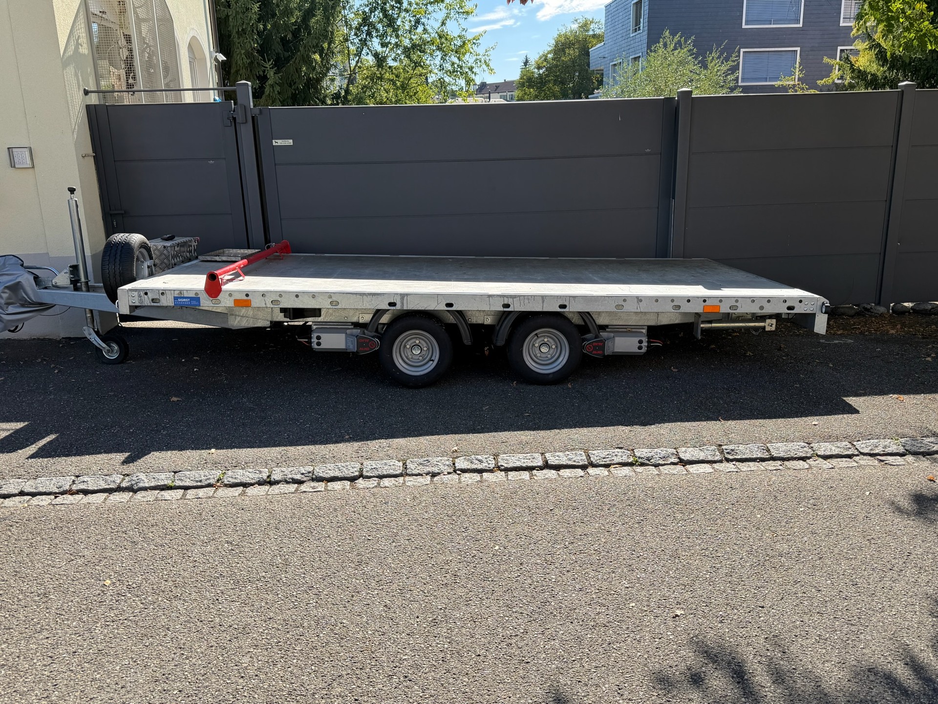 VEZEKO Cargo E 30.4 Plateau-image-1