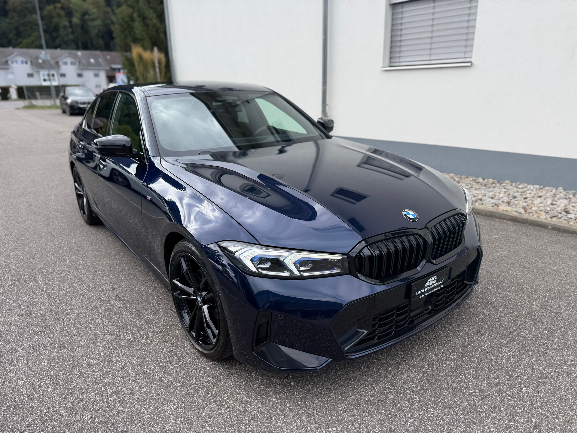 BMW 320d xDrive 48V Steptronic M Sport-image-1