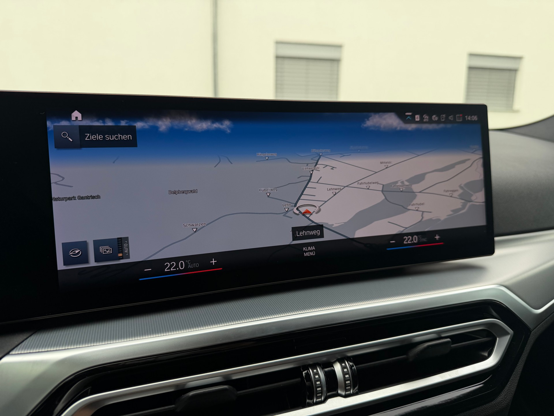 BMW 320d xDrive 48V Steptronic M Sport-image-22