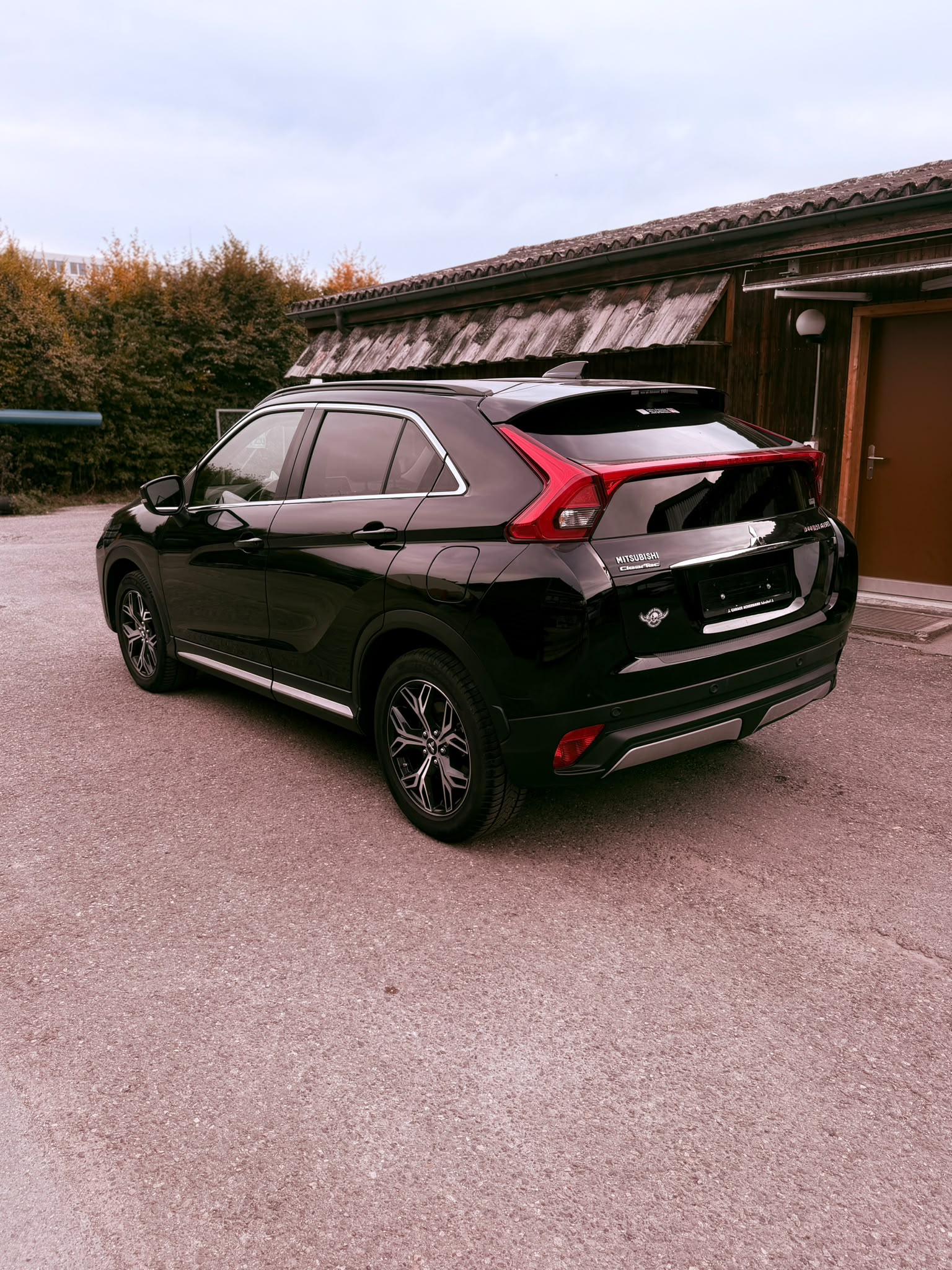 MITSUBISHI Eclipse Cross 1.5 T-Mivec Diamond 4WD CVT-image-2