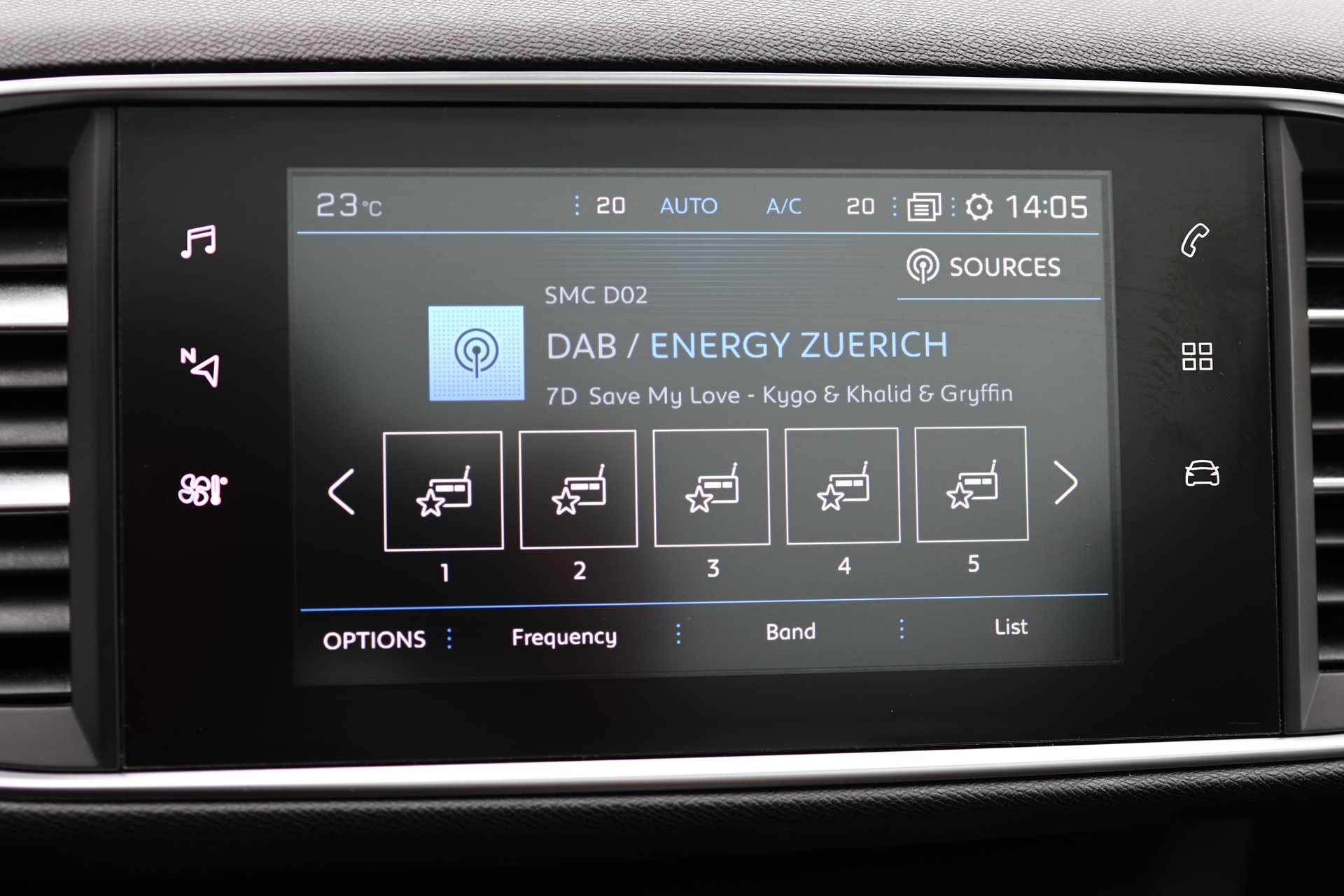 PEUGEOT 308 1.6 THP GT * PANORAMA * LEDERSITZE ELEKTRISCH * MASSAGEFUNKTION * DENON HiFi *-image-27