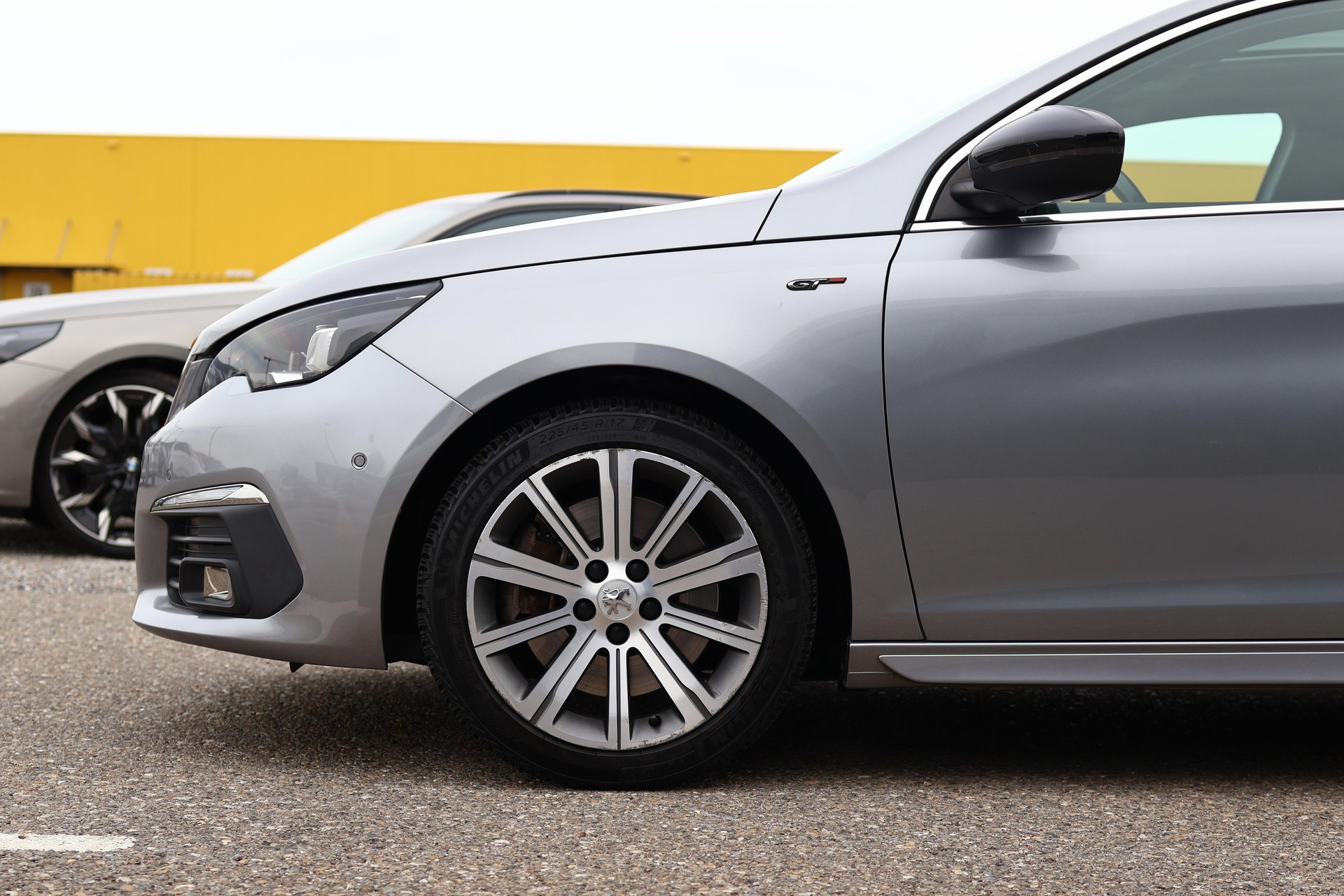 PEUGEOT 308 1.6 THP GT * PANORAMA * LEDERSITZE ELEKTRISCH * MASSAGEFUNKTION * DENON HiFi *-image-11