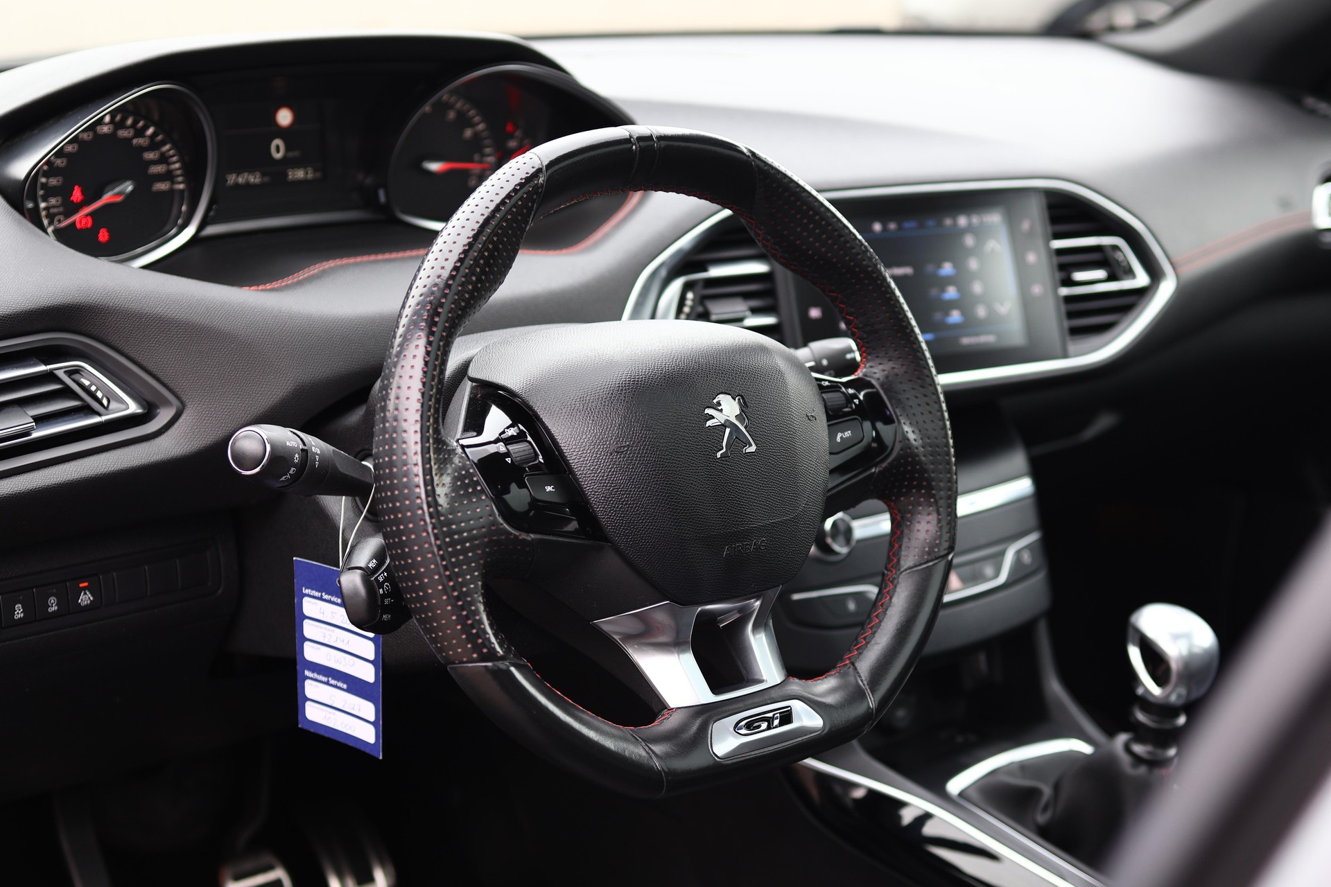 PEUGEOT 308 1.6 THP GT * PANORAMA * LEDERSITZE ELEKTRISCH * MASSAGEFUNKTION * DENON HiFi *-image-13