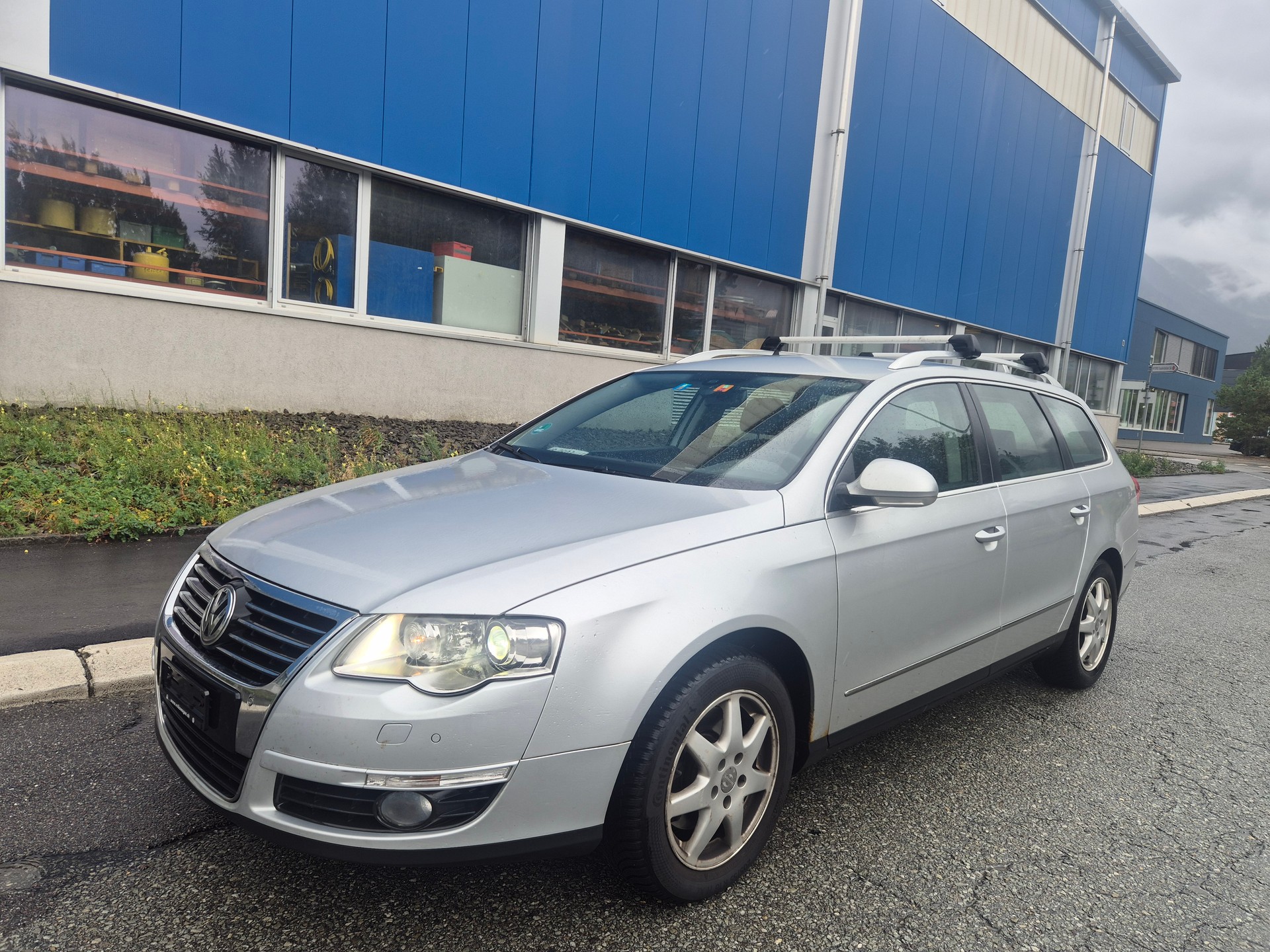 VW Passat Variant 2.0 TDI Sportline-image-1