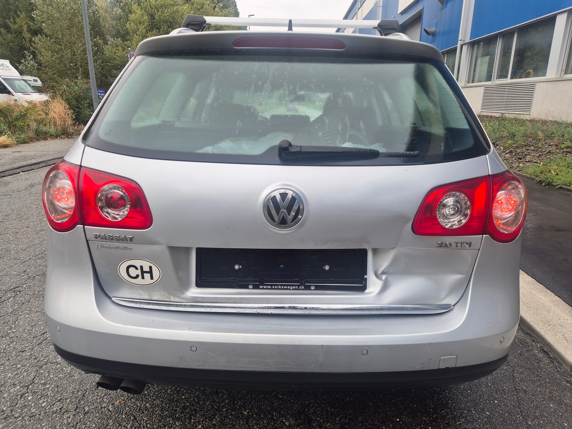 VW Passat Variant 2.0 TDI Sportline-image-10