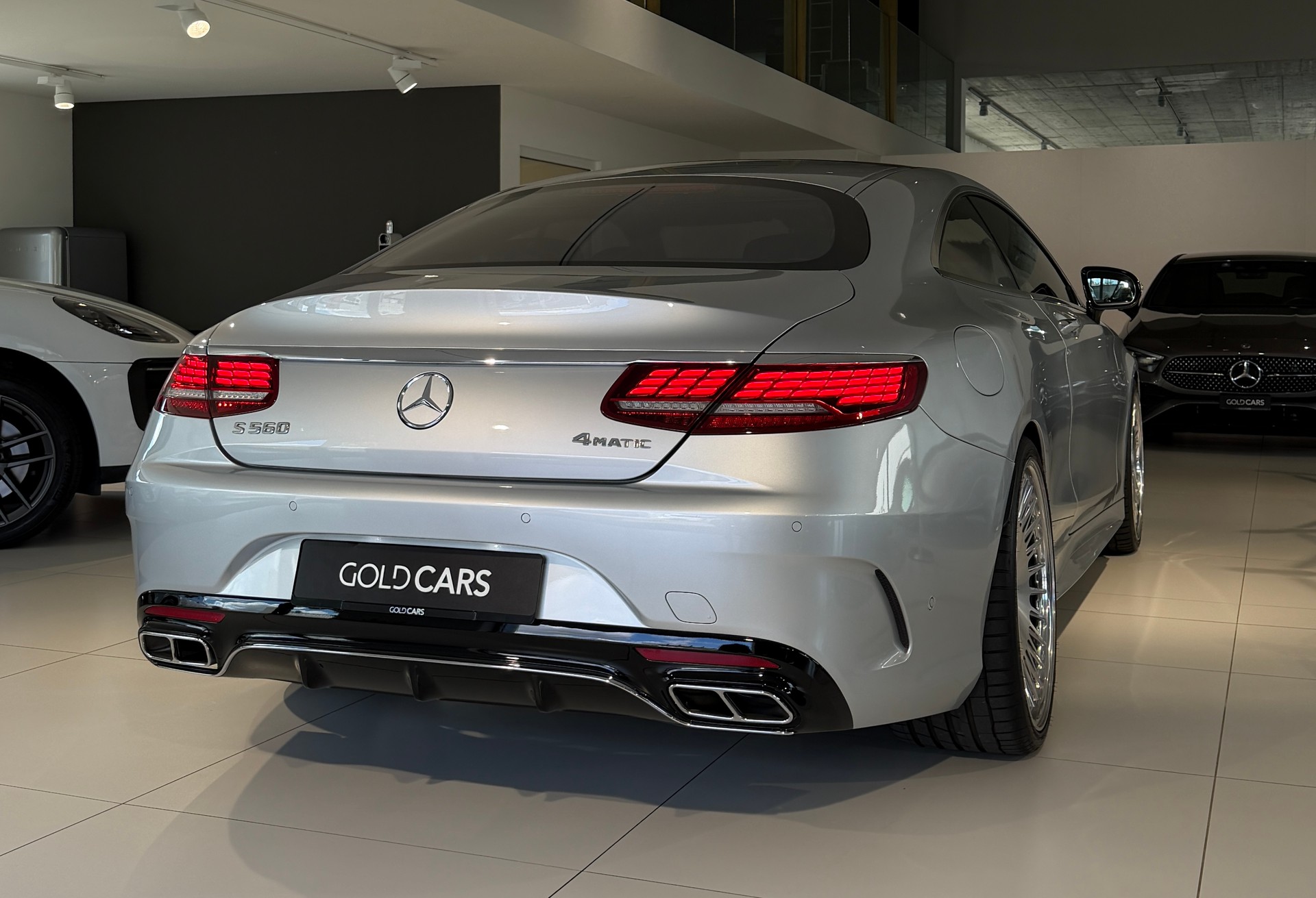 MERCEDES-BENZ S 560 Coupé 4Matic 9G-Tronic-image-6