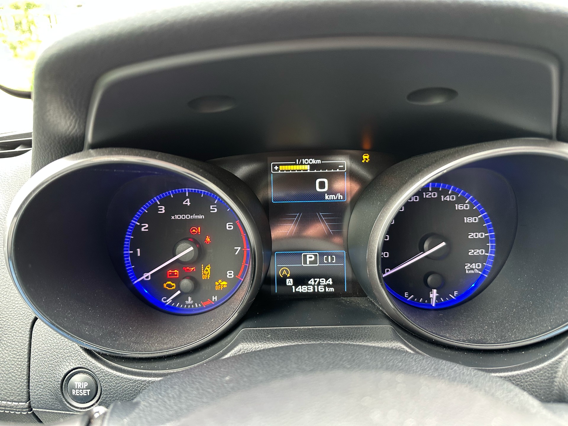 SUBARU 2.5i Luxury-image-4