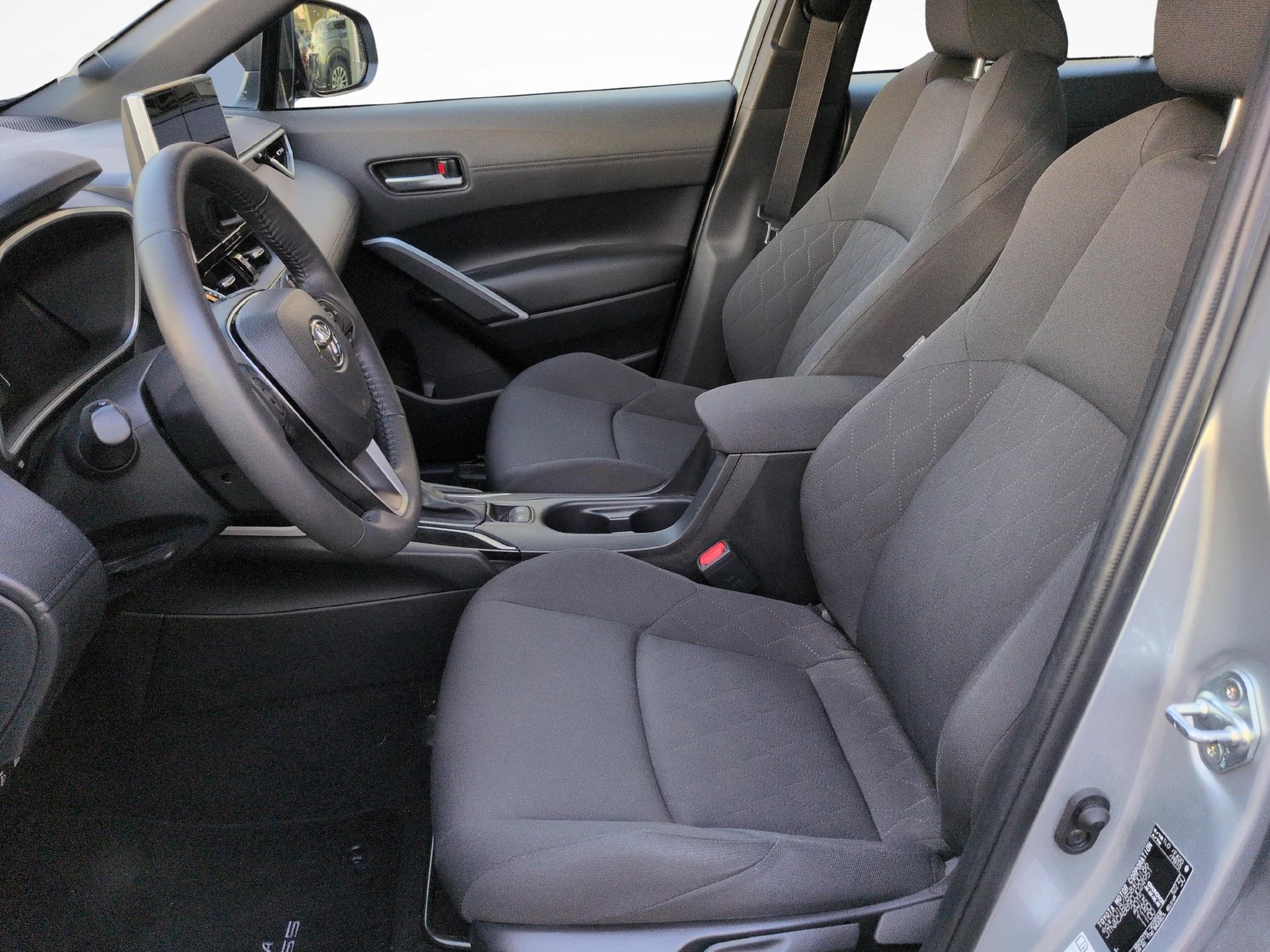 TOYOTA Corolla Cross 2.0 HSD Comfort AWD-i-image-5