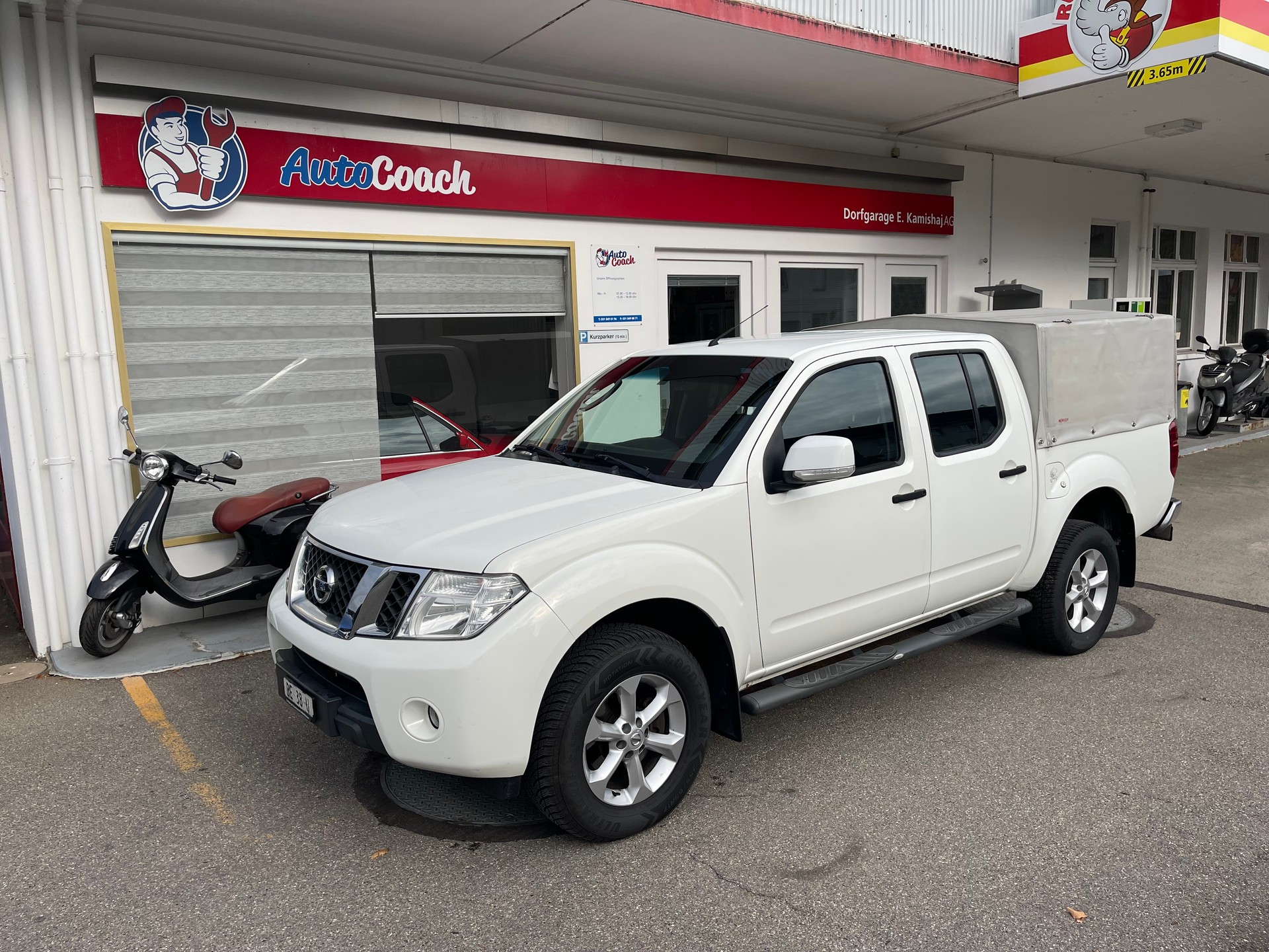 NISSAN Navara Double Cab SE 2.5 dCi 4WD LB Automat