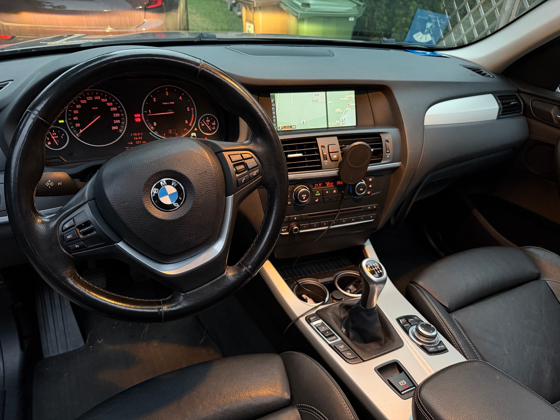 BMW X3 xDrive 20d-image-9