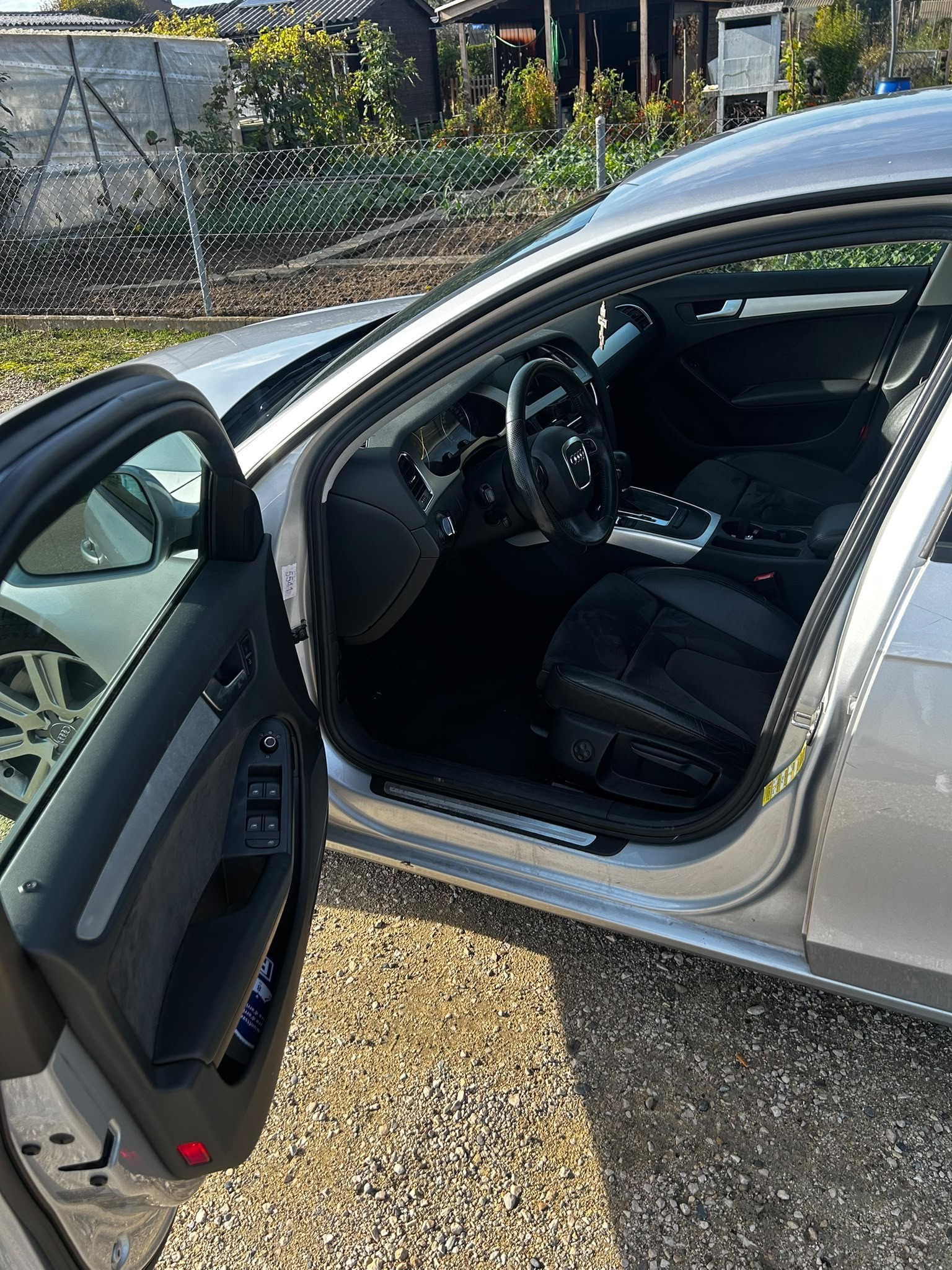 AUDI A4 Limousine 1.8 TFSI multitronic-image-3