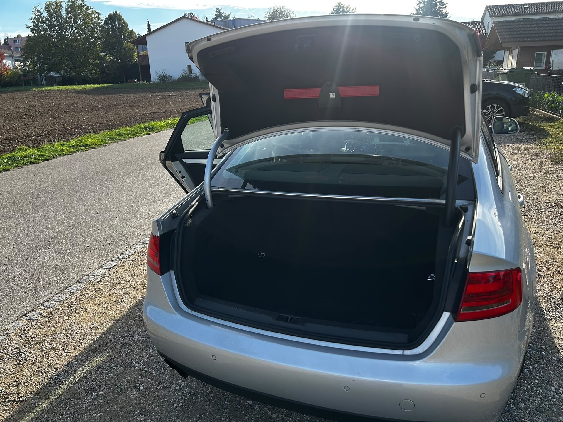 AUDI A4 Limousine 1.8 TFSI multitronic-image-6