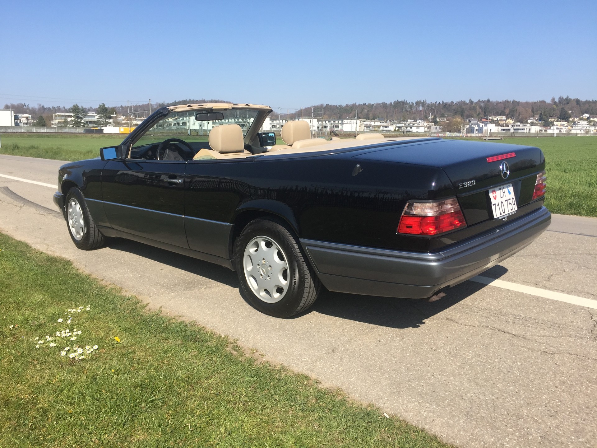 MERCEDES-BENZ E 320 Cabrio VETERAN MFK-image-2