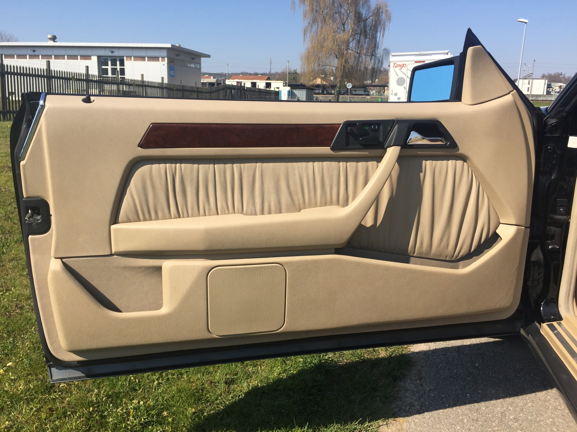 MERCEDES-BENZ E 320 Cabrio VETERAN MFK-image-15