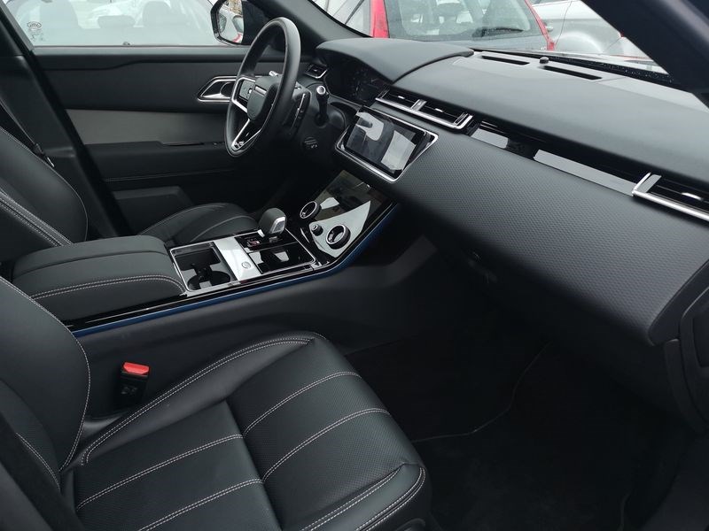 LAND ROVER Range Rover Velar R-Dynamic P 250 SE Automatic-image-6