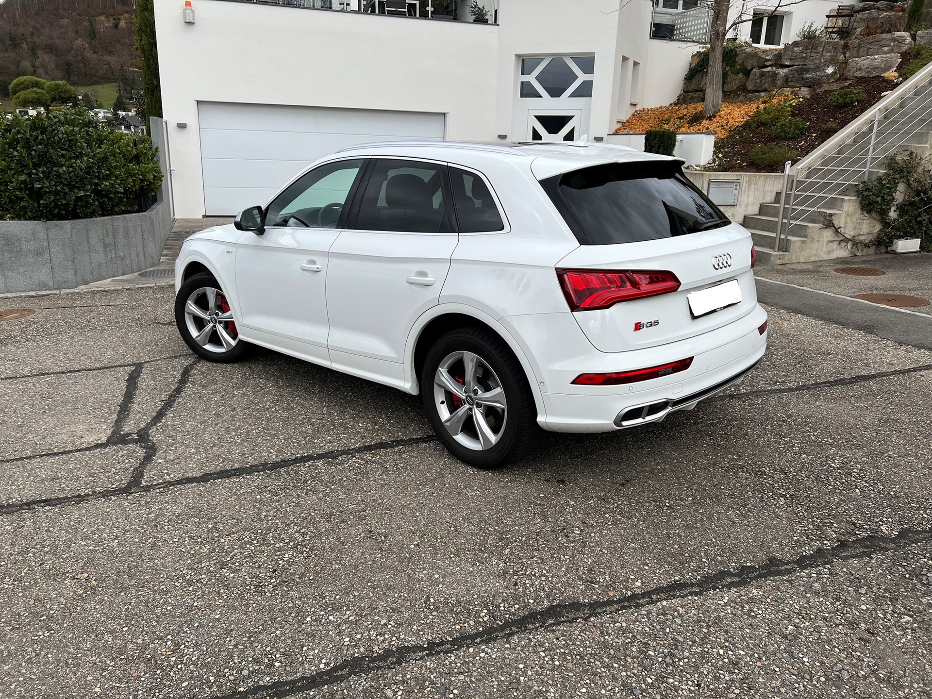 AUDI SQ5 3.0 TFSI quattro S-tronic-image-2