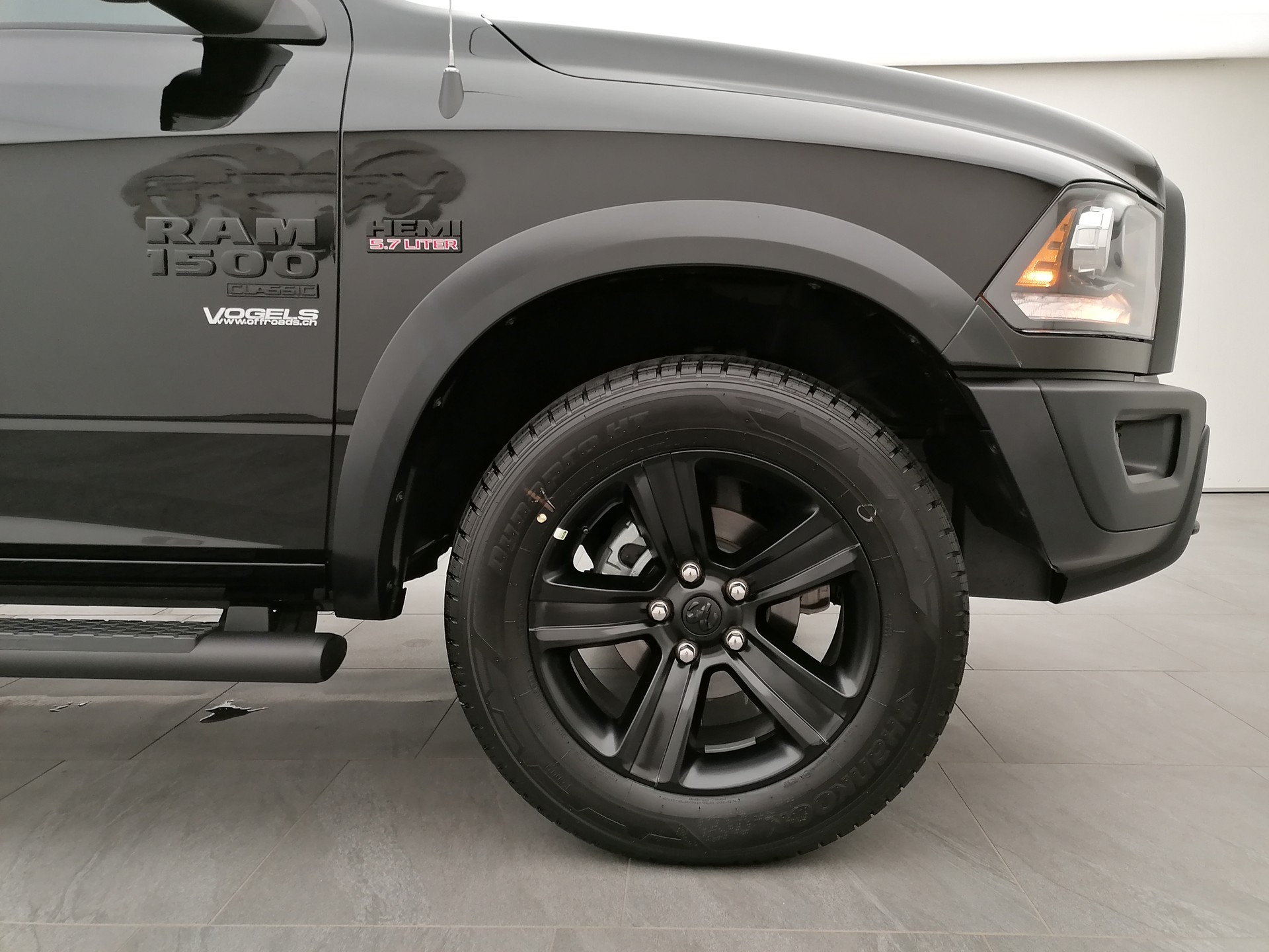 DODGE RAM 1500 5.7 V8 Warlock Crew Cab 10.5T-image-15