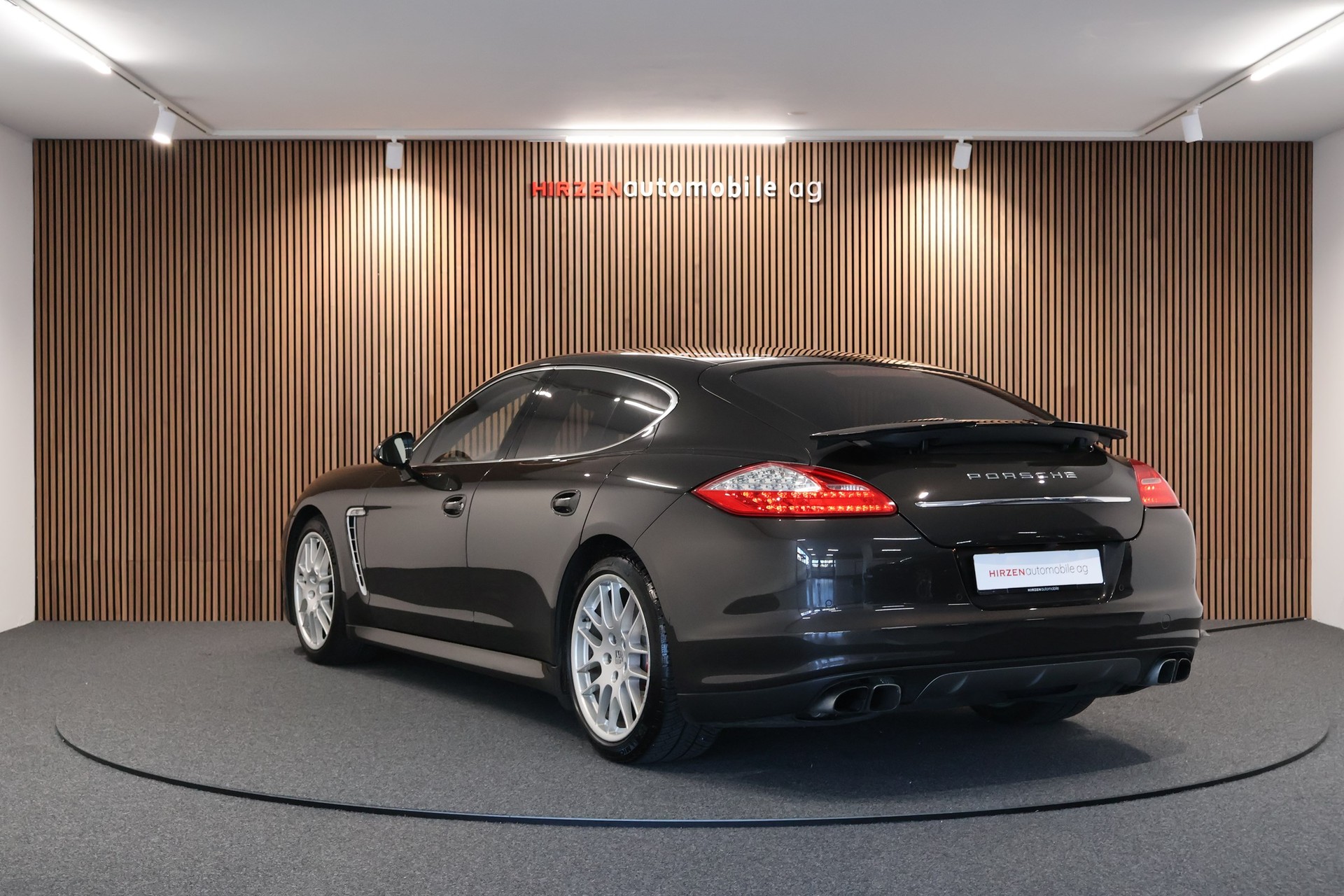 PORSCHE Panamera Turbo 4.8 PDK-image-2