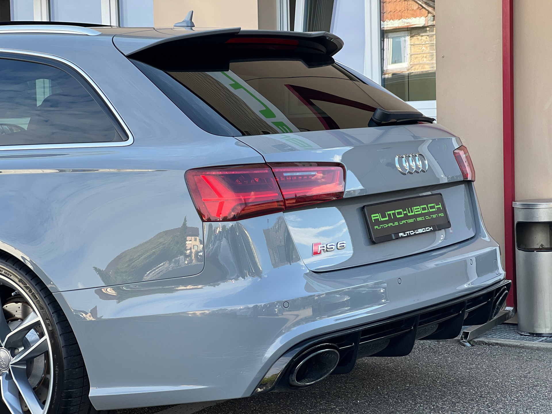 AUDI RS6 Avant 4.0 TFSI V8 quattro Tiptronic-image-11